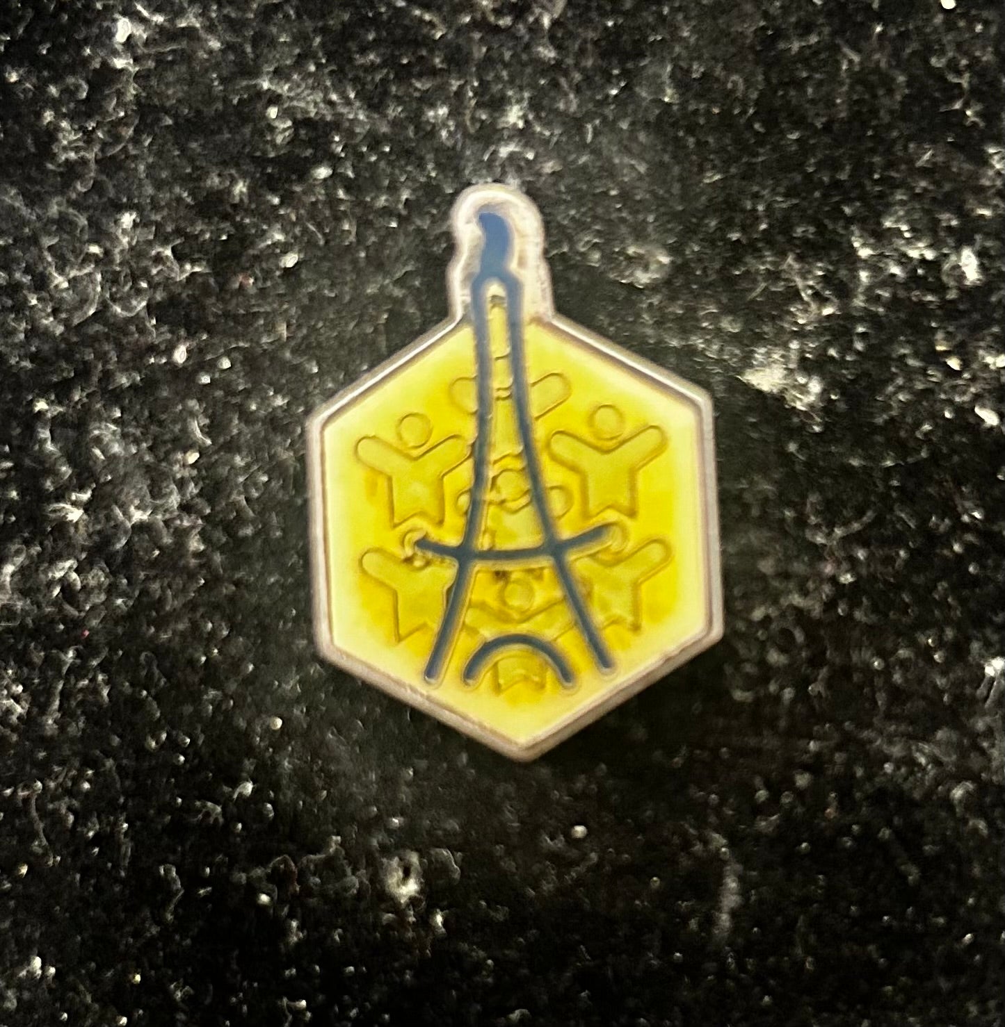 Pin’s ancien La CAF