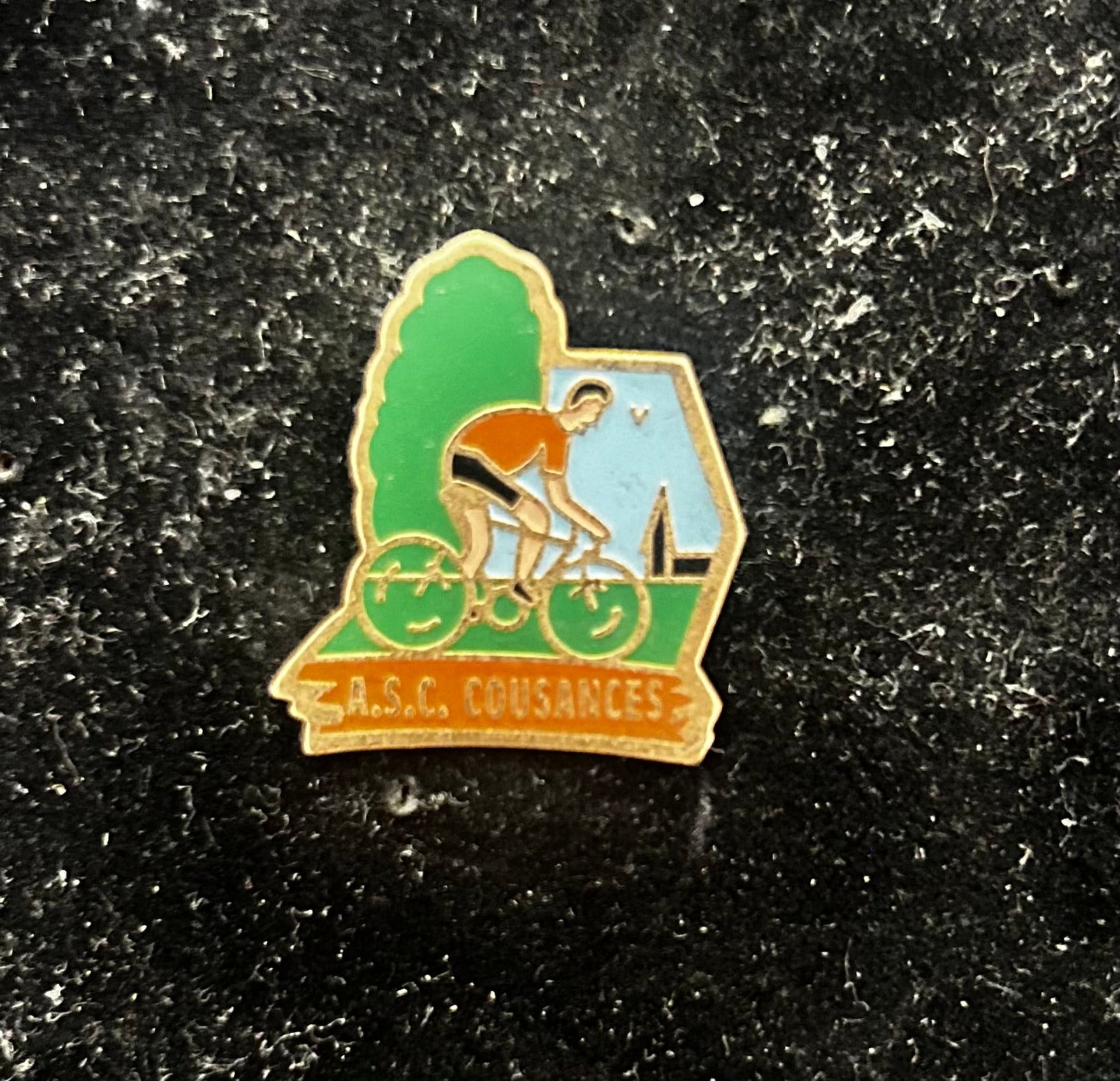 Pin’s ancien A. S. C. Cousances