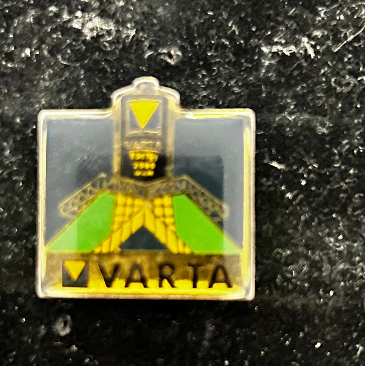 Pin’s ancien Varta