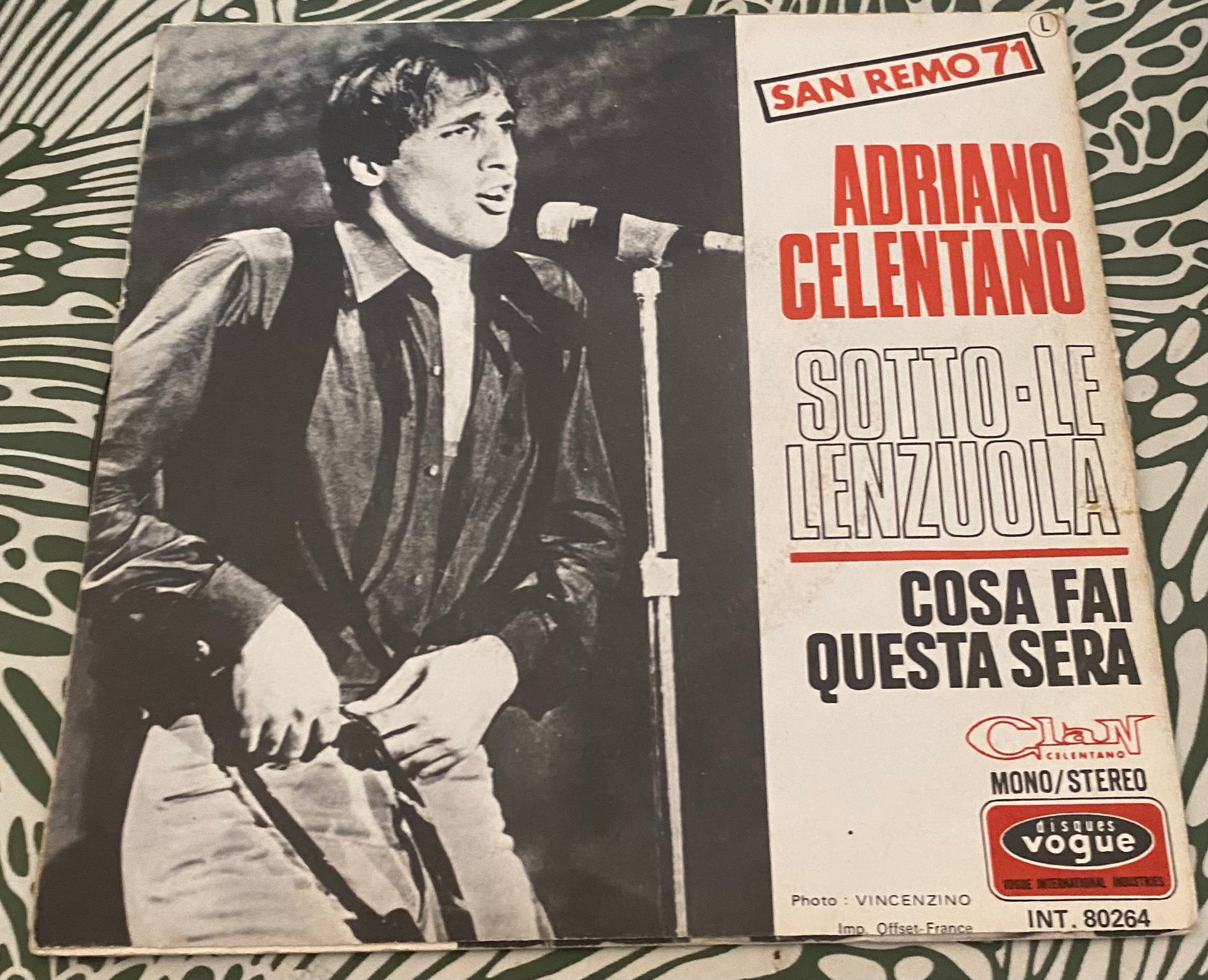 Disque vinyle 45 tours Adriano Celentano. Sotto le Lenzuola