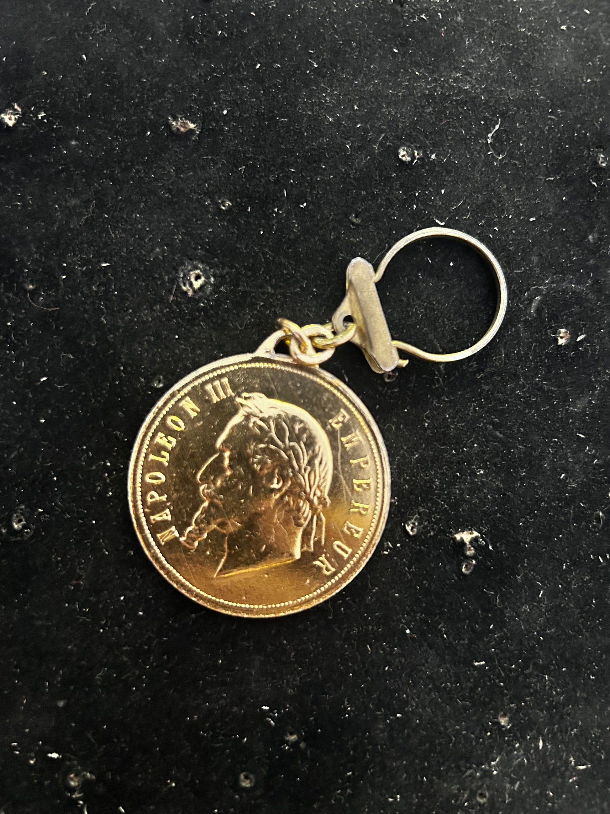 Porte clefs ancienne Napoléon III Empereur