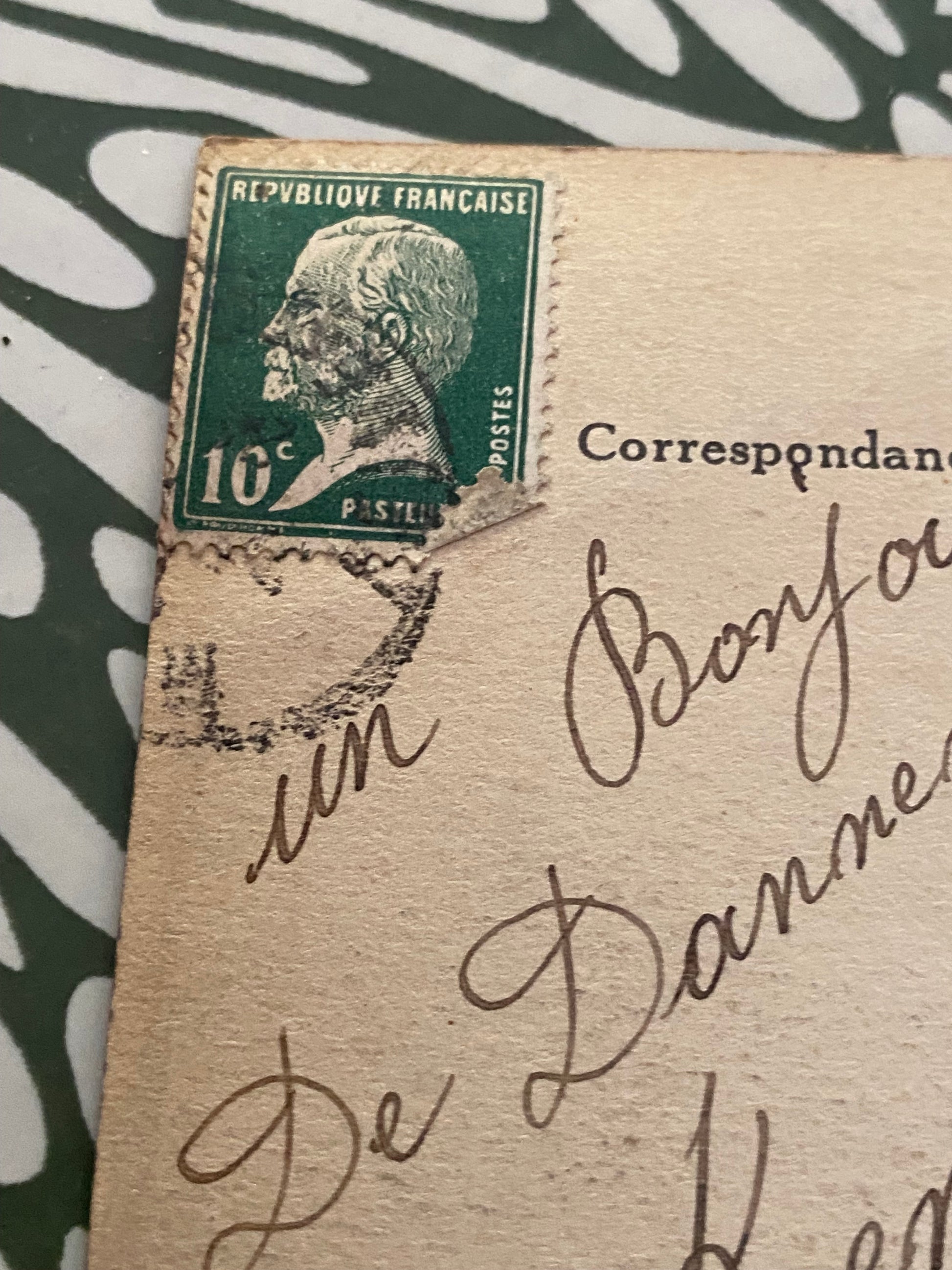 Carte postale ancienne Courances. La façade du château