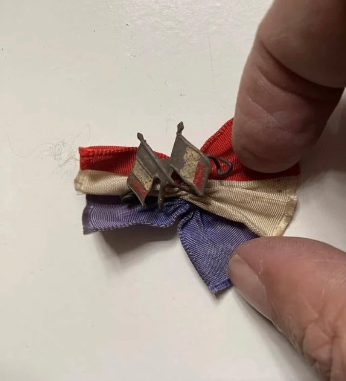 Broche ancienne Libération de Paris 2ieme guerre mondiale