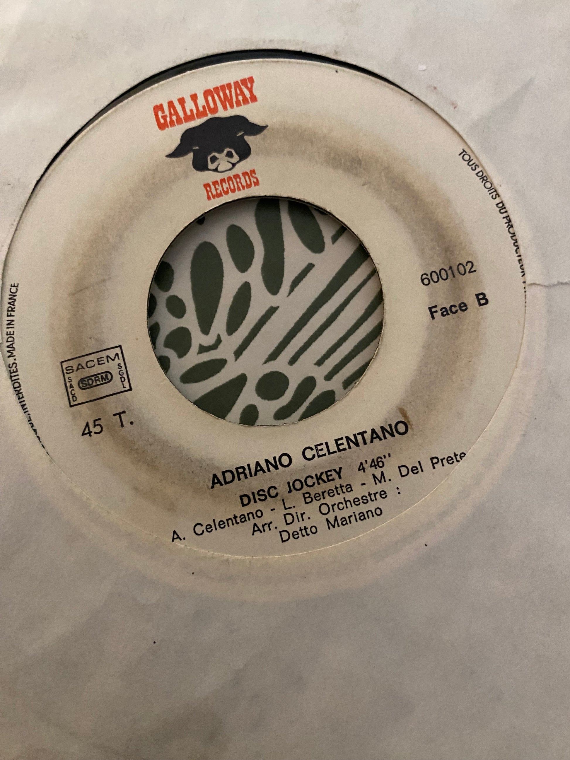 Disque vinyle 45 Tours Adriano Celentano. Disk Jockey
