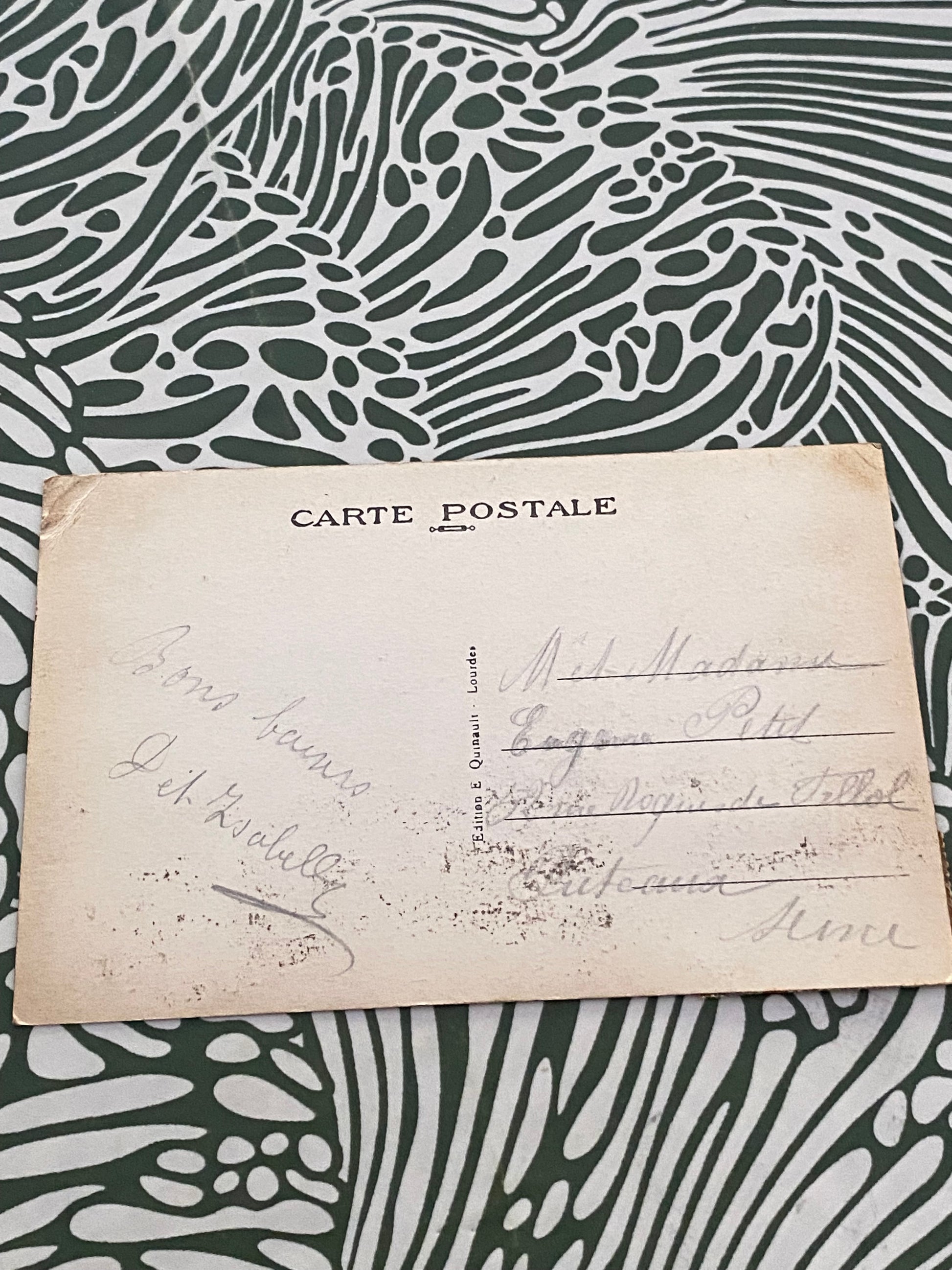 Carte postale ancienne Lourdes. La grotte miraculeuse