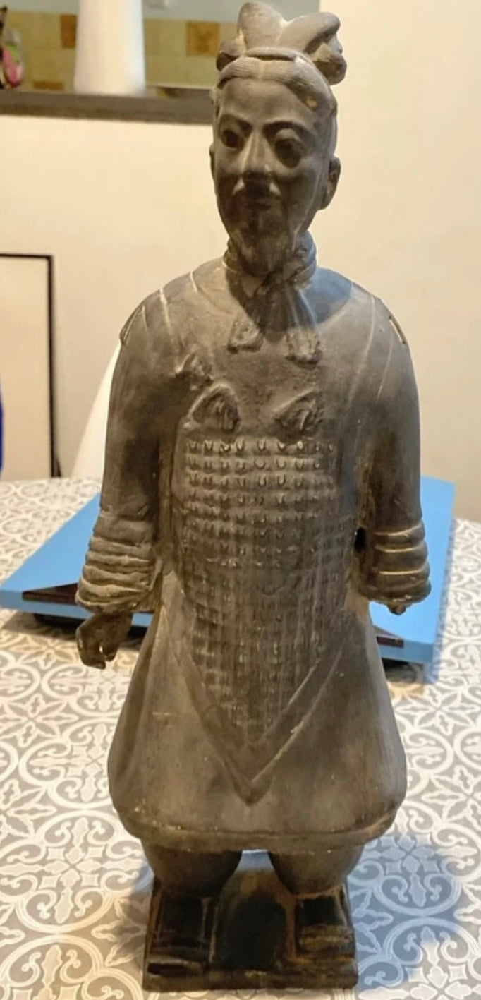 Statue sculpture ancienne soldat de pierre de l’Empire Qing Shi Huang hauteur 38 cm poids 2kg100