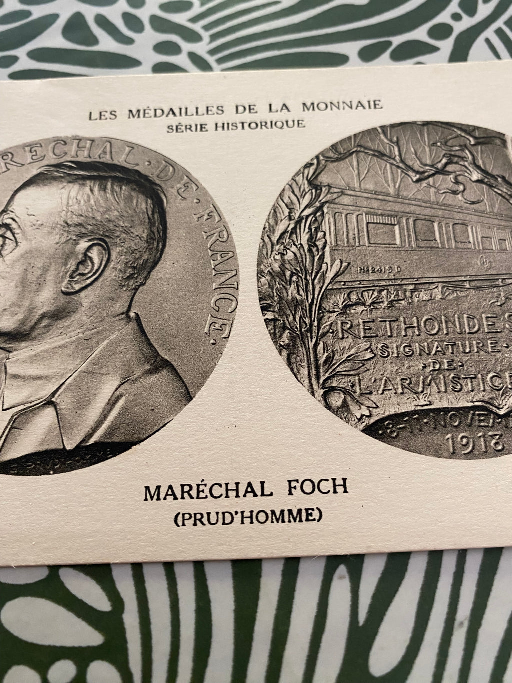 Carte postale ancienne. Les médailles de la Monnaie. Série Historique Maréchal Foch.