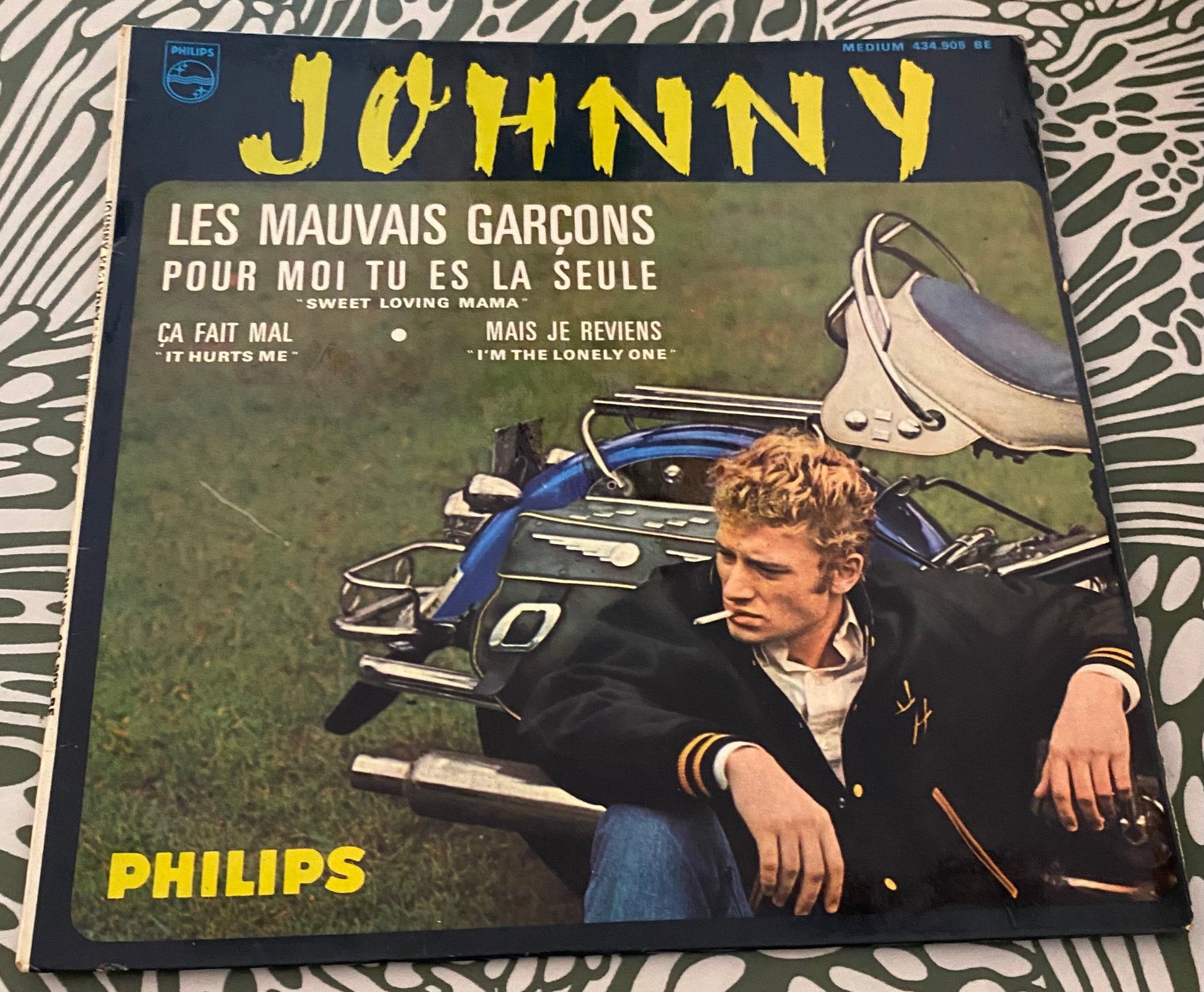 Disque vinyle 45 tours Johnny Hallyday. Les mauvais garçons.