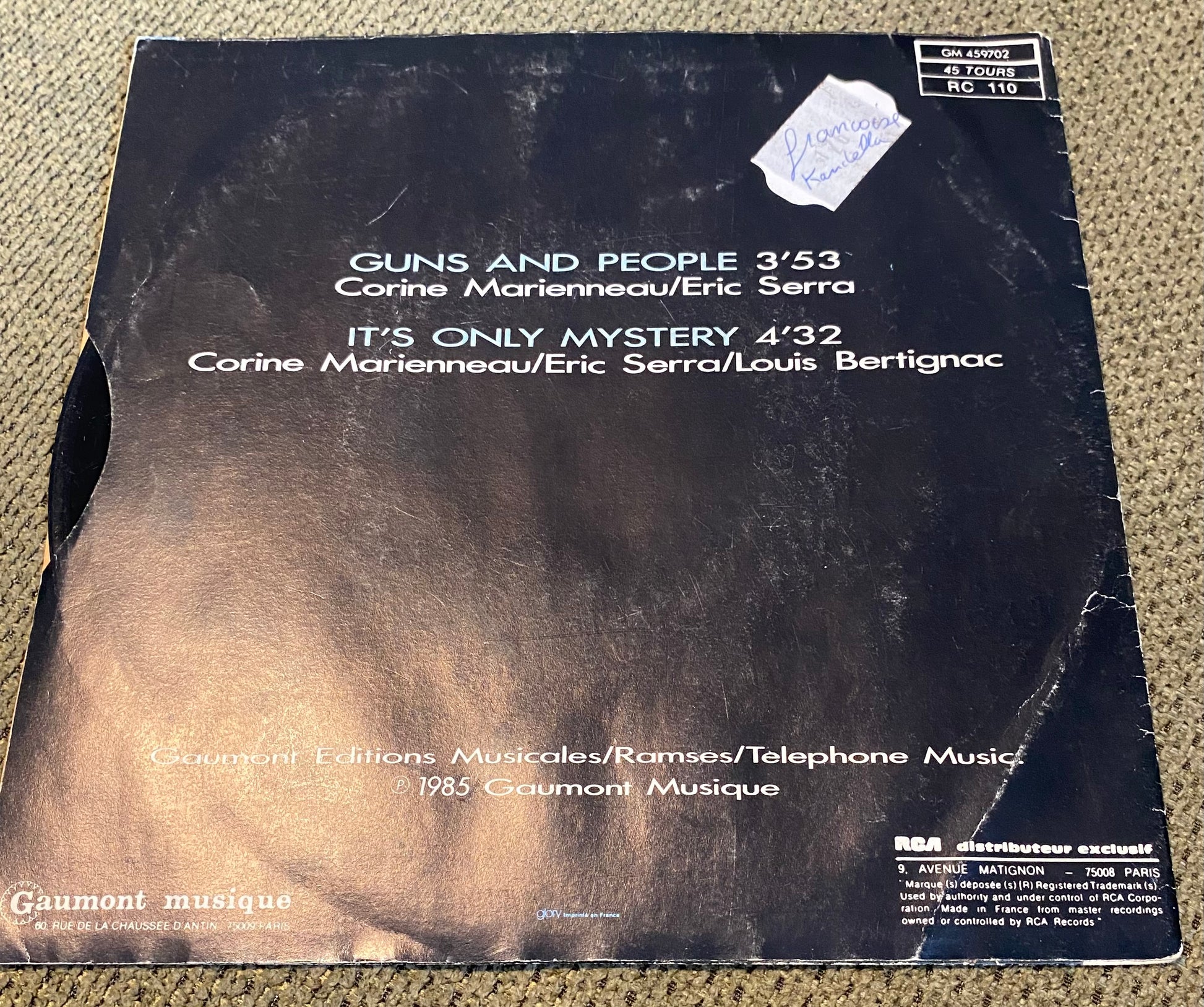 Disque vinyle 45 tours musique du film Subway. Guns And People