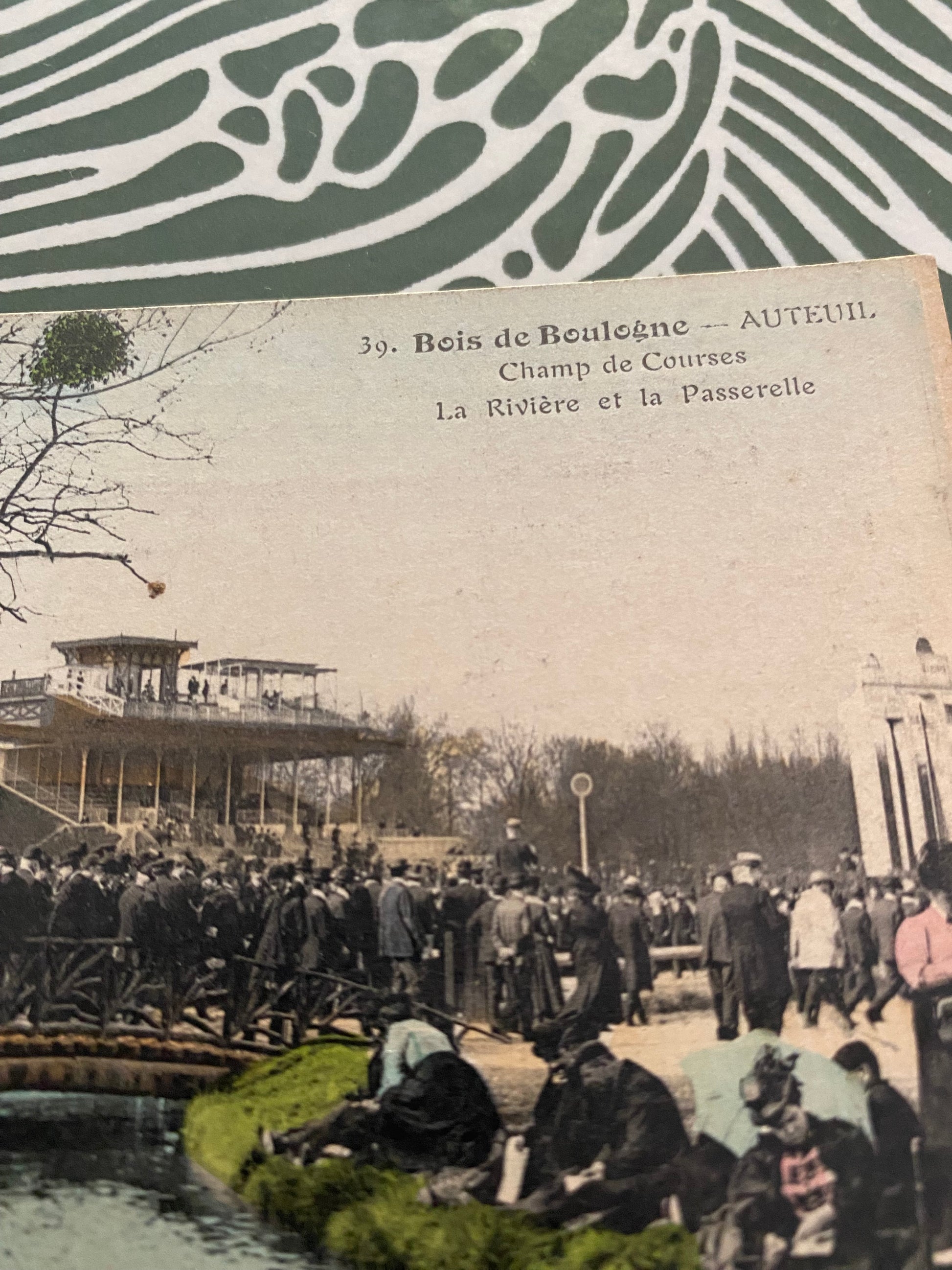 Carte postale ancienne Bois de Boulogne. Auteuil Champ de courses