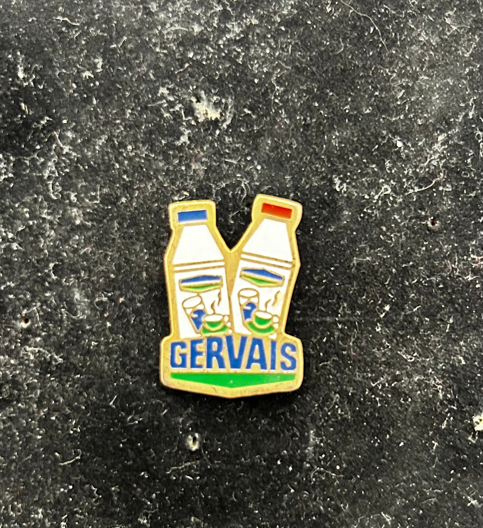 Pin’s ancien de collection Gervais