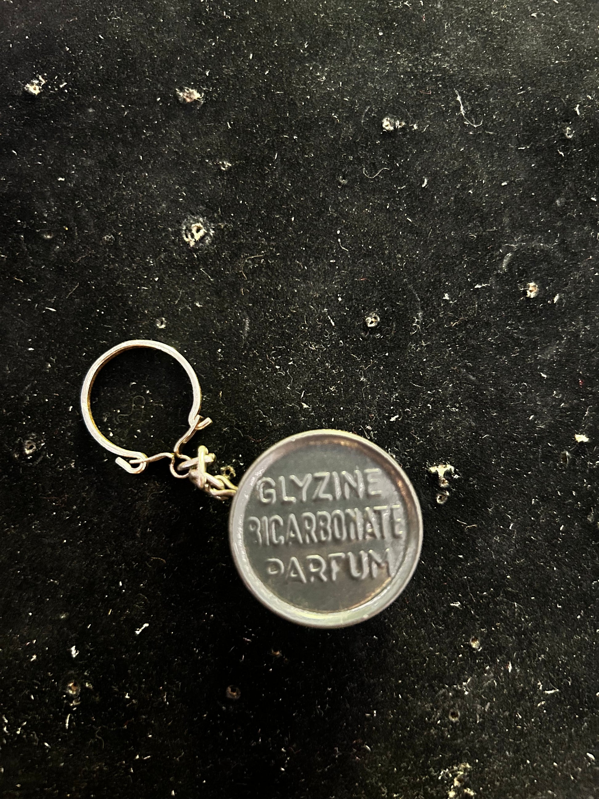 Porte. Clefs Cocoboer. Glyzine Bicarbonate Parfum