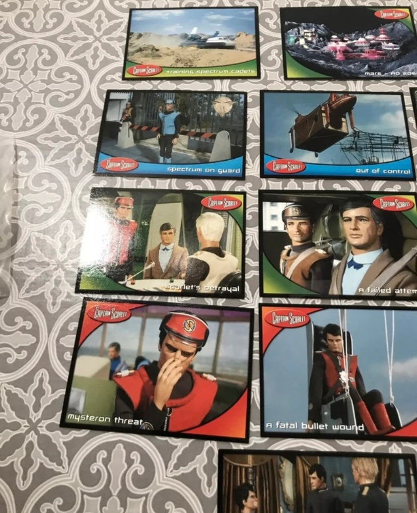 Images cartes anciennes de collection Captain Scarlet. Thunderbird. Lot de 29