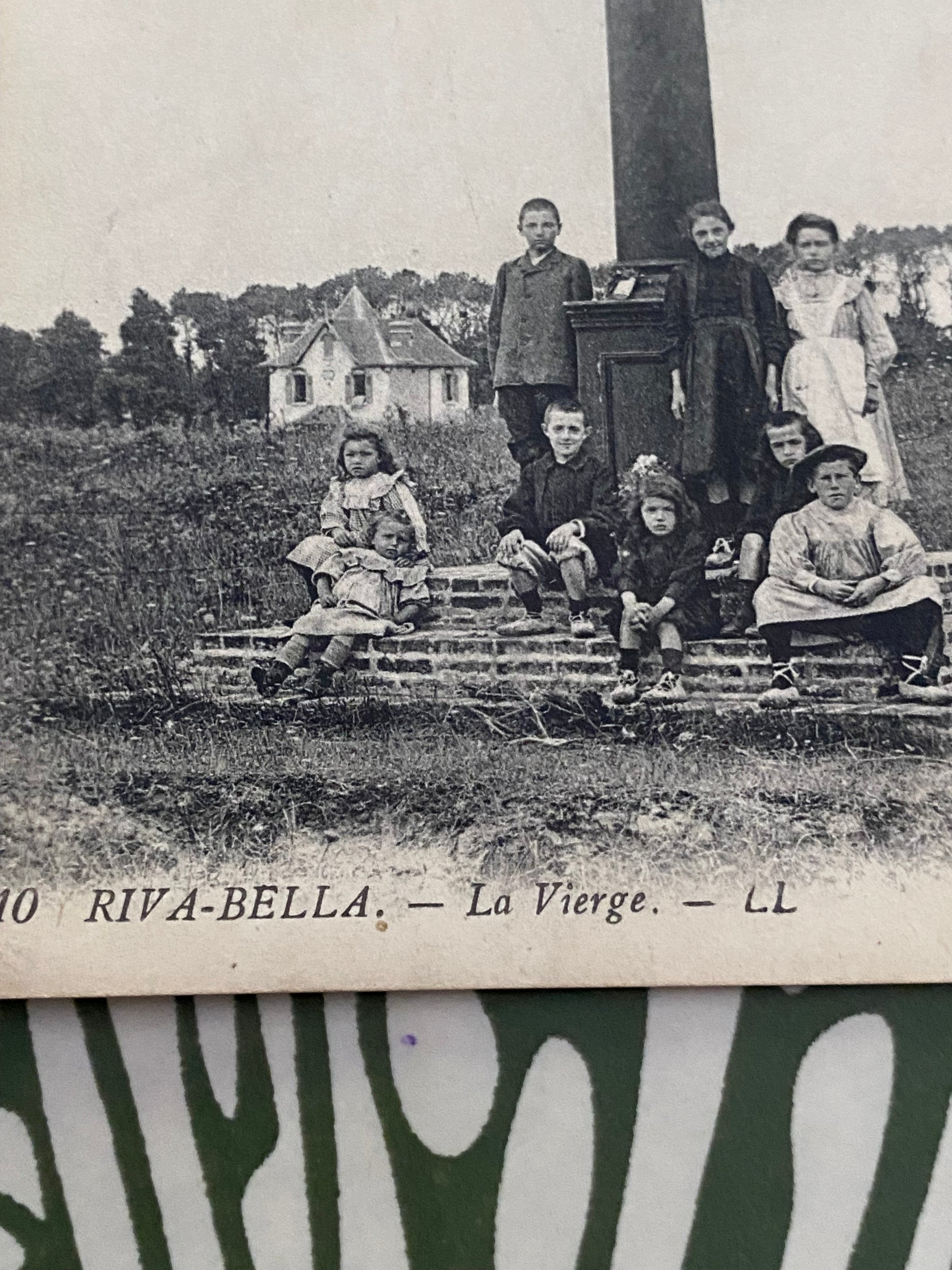 Carte postale ancienne. Riva-Bella. La vierge. LL