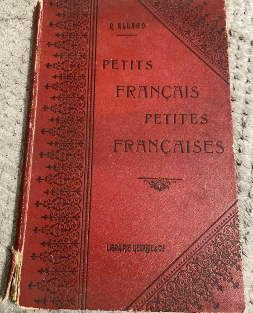 Livre ancien Petits Français Petites Françaises. René Allard 1921
