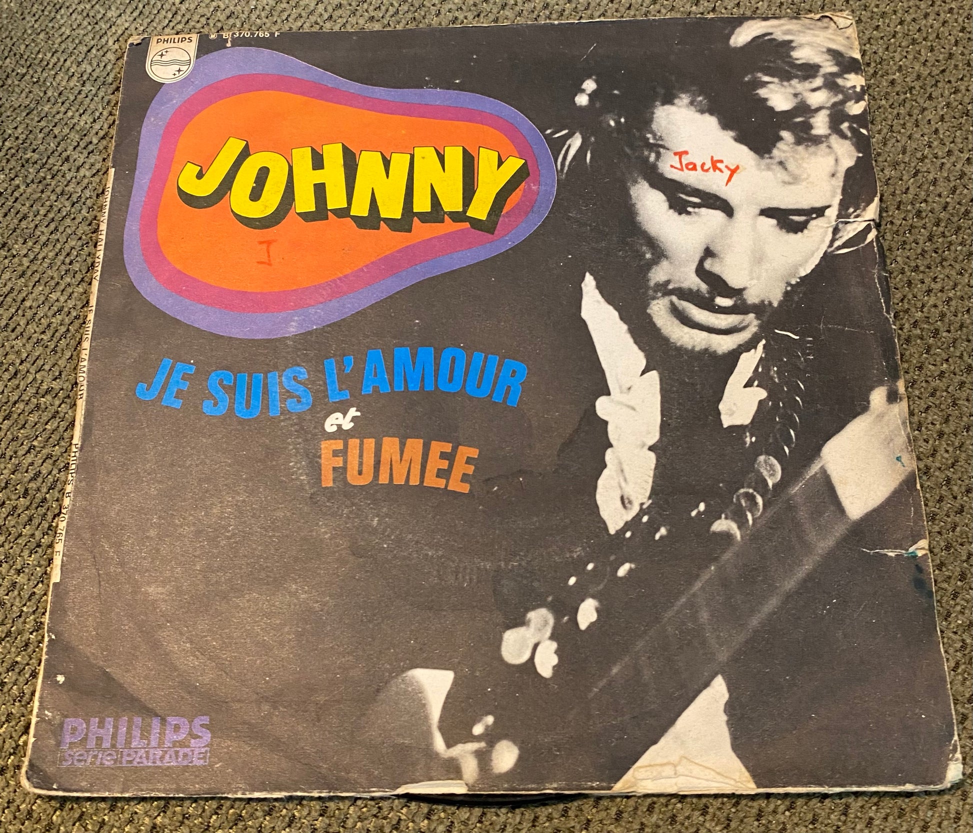Disque vinyle Johnny Hallyday. Je suis l’amour