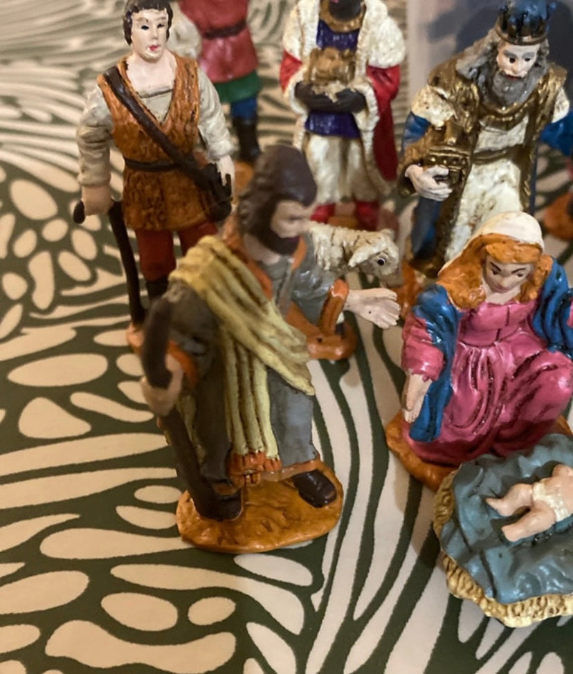 Figurines anciennes personnages de crèche Lot de 13