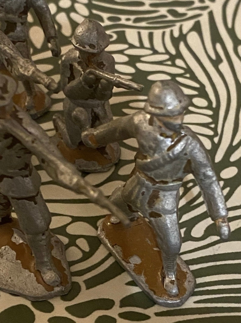 Figurines anciennes DC. Soldats Lot de 7 en plomb creux