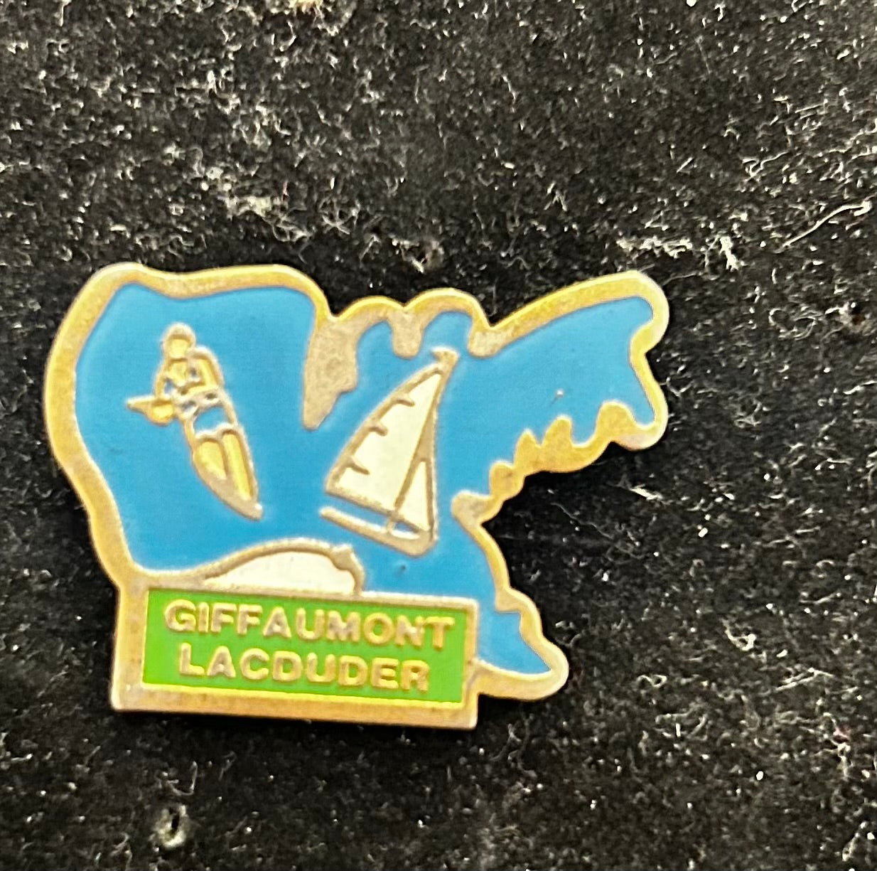 Pin’s ancien Giffaumont Lac du der