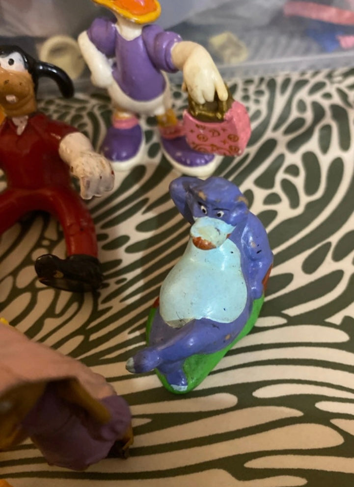 Figurines anciennes diverses. Personne Disney. Lot de 10