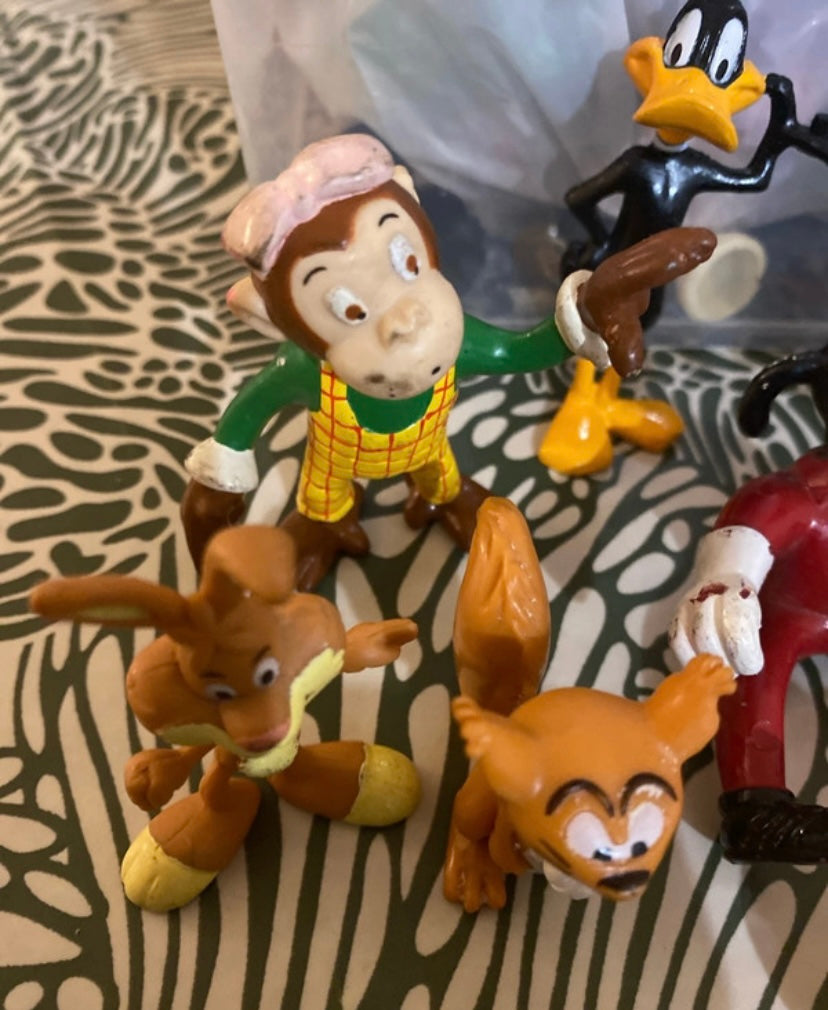 Figurines anciennes diverses. Personne Disney. Lot de 10