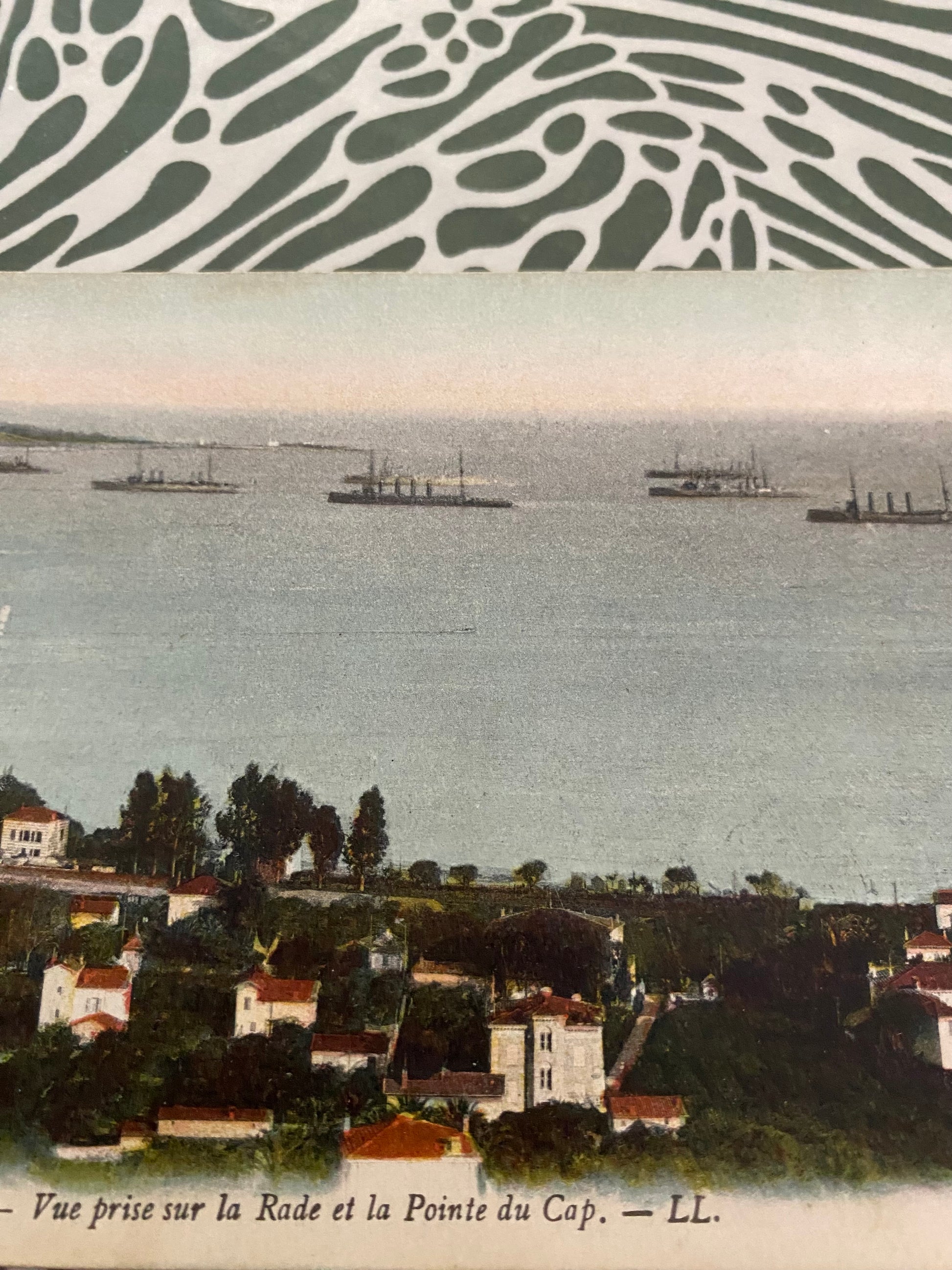 Carte postale ancienne. Golfe Juan. Vue prise sur la Rade et la pointe du Cap