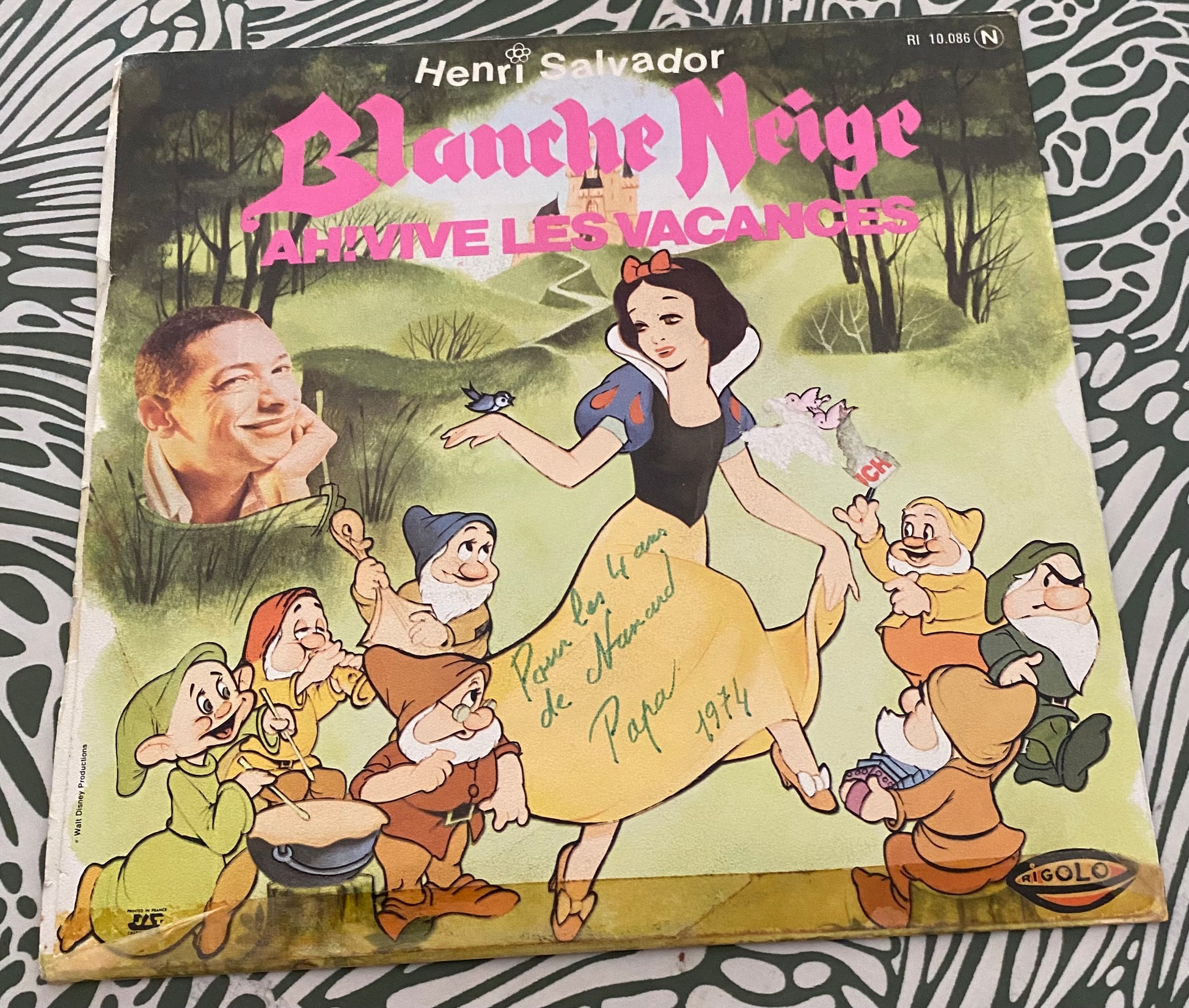 Disque vinyle 45 Tours Henri Salvador. Blanche Neige et les 7 nains