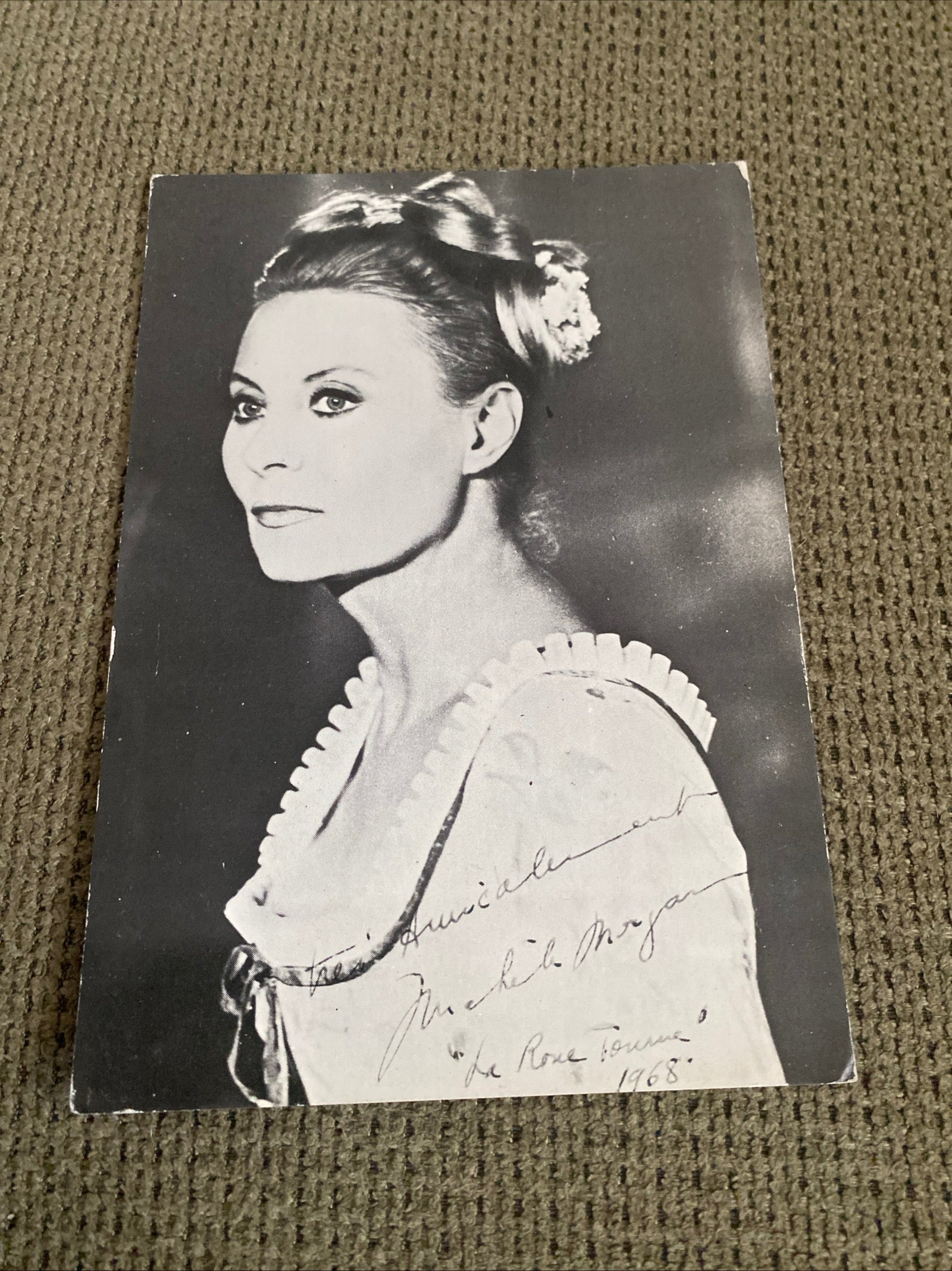 Carte postale carte promo dédicacée Michèle Morgan