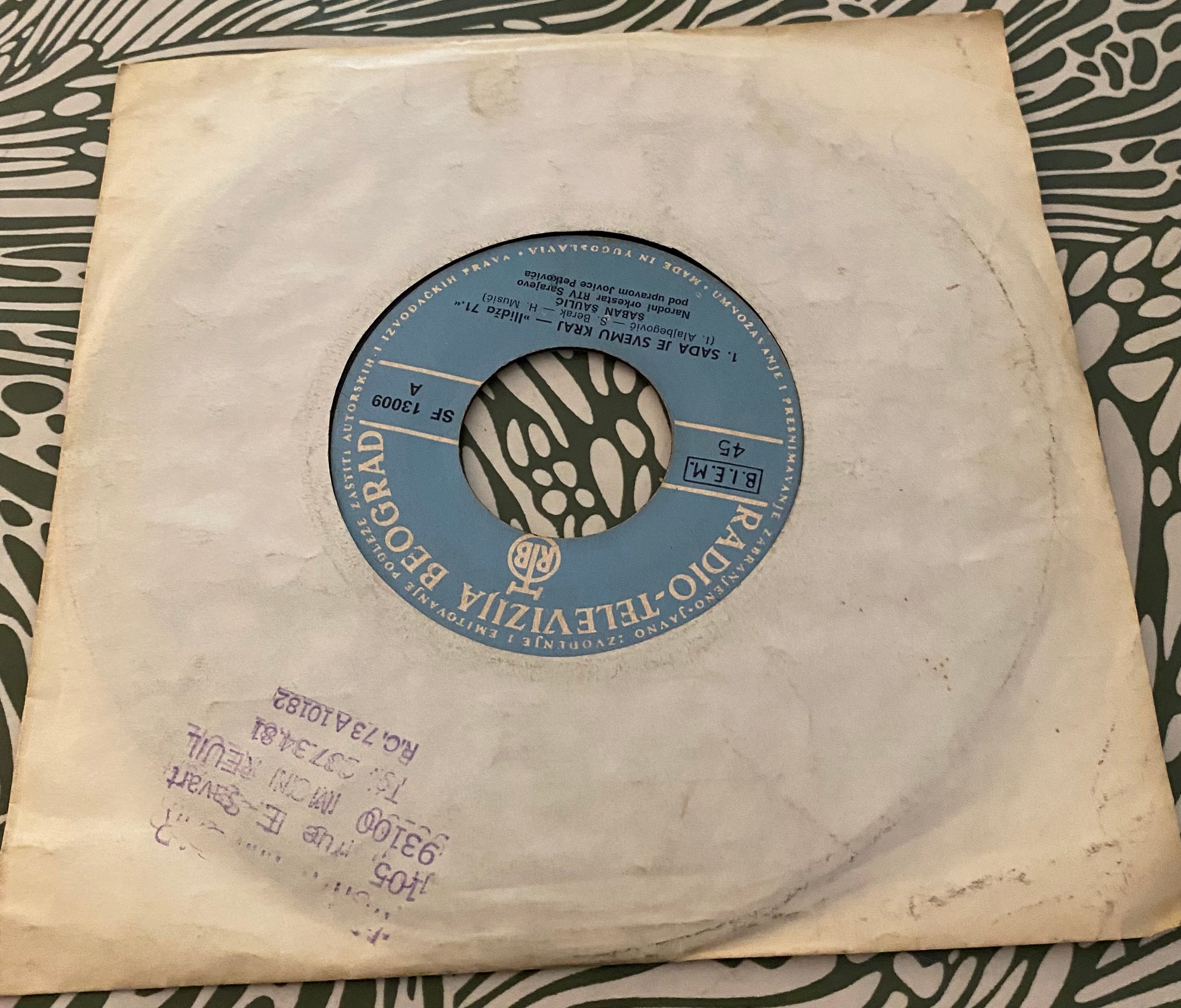 Disque vinyle 45 tours Saban Saulic. Sada je svenu kraz