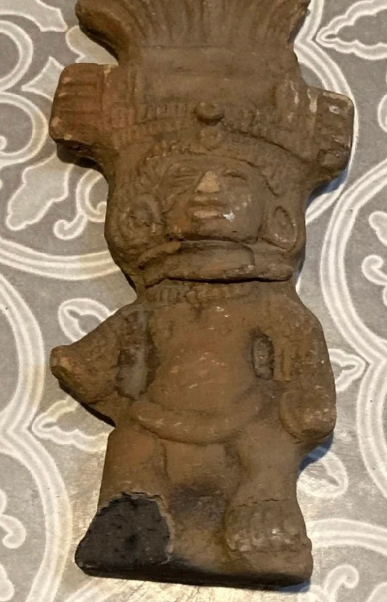 Sculpture artefact ancien précolombien aztèque. Pied droit cassé