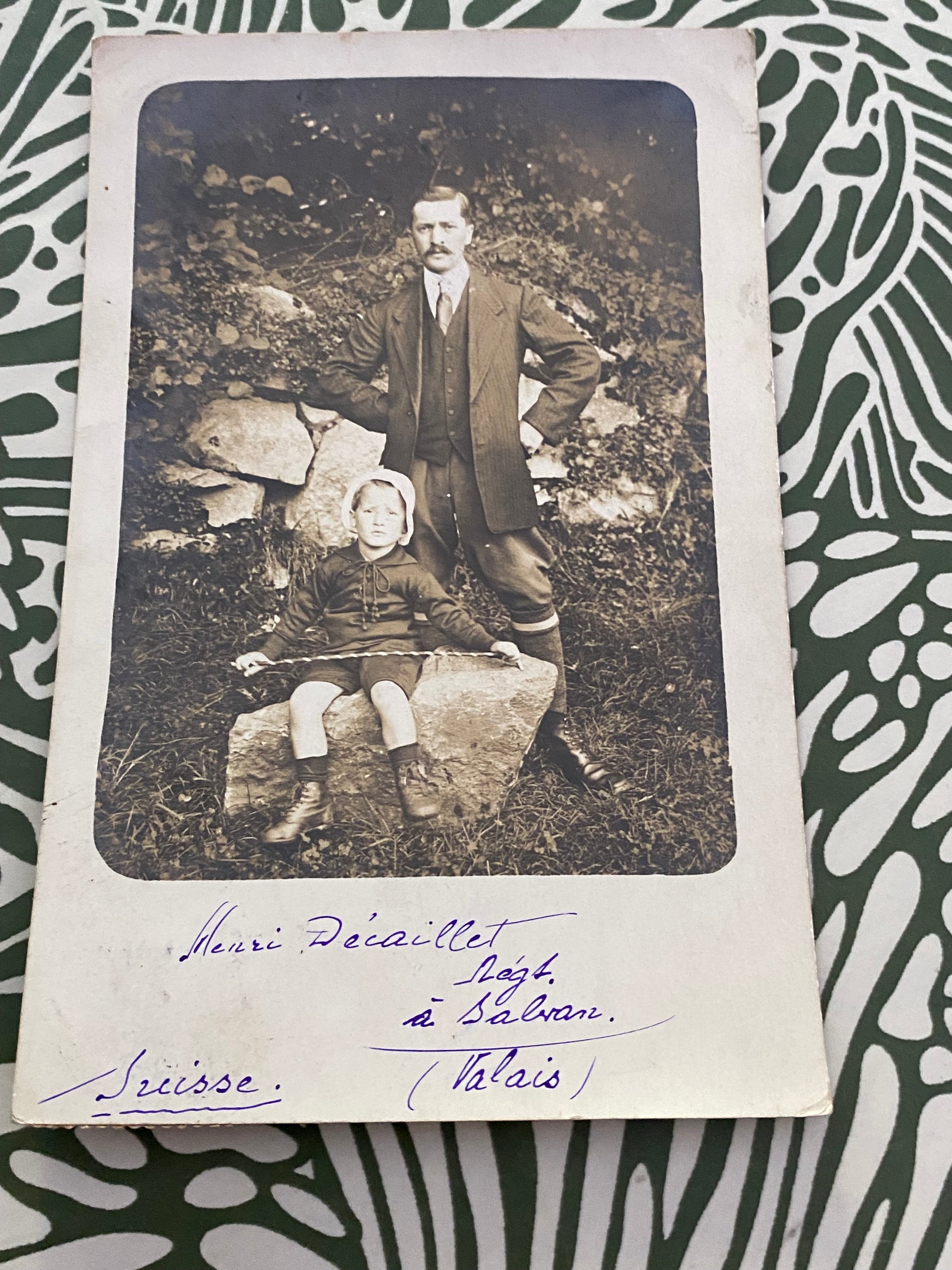Carte postale ancienne Henri Decaillet. Régiment à Sabran. Valais. Suisse 1ere guerre mondiale