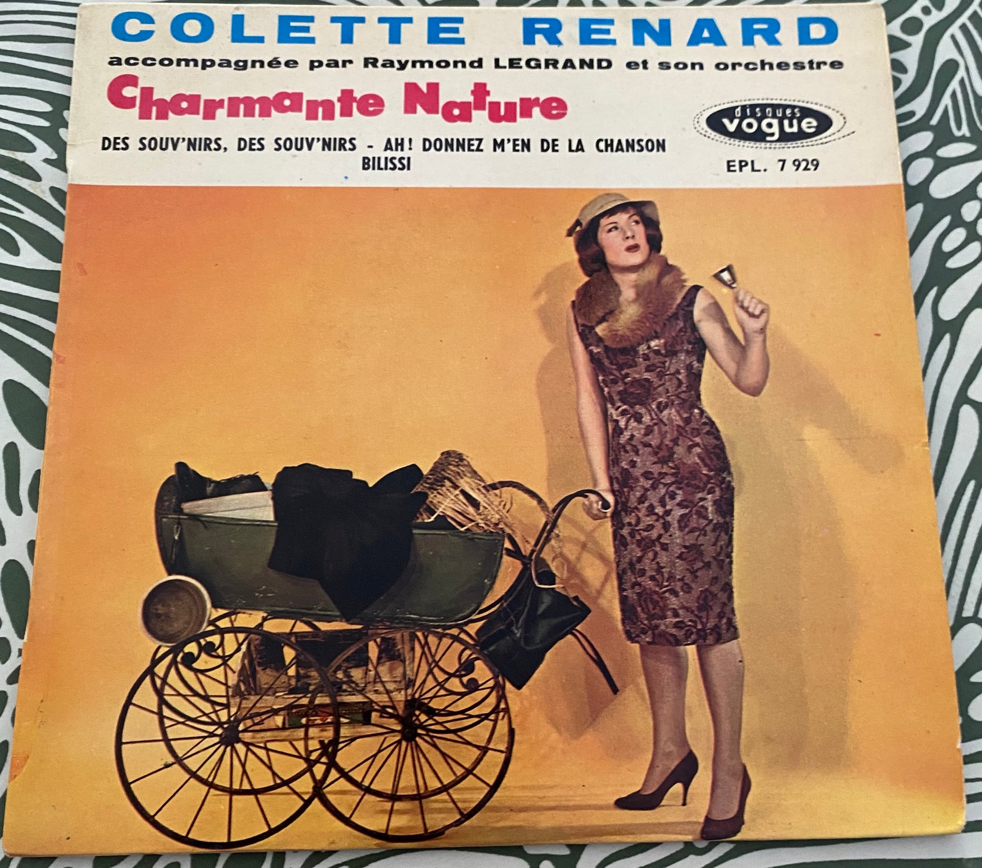 Disque vinyle 45 Tours Colette Renard. Charmente Nature