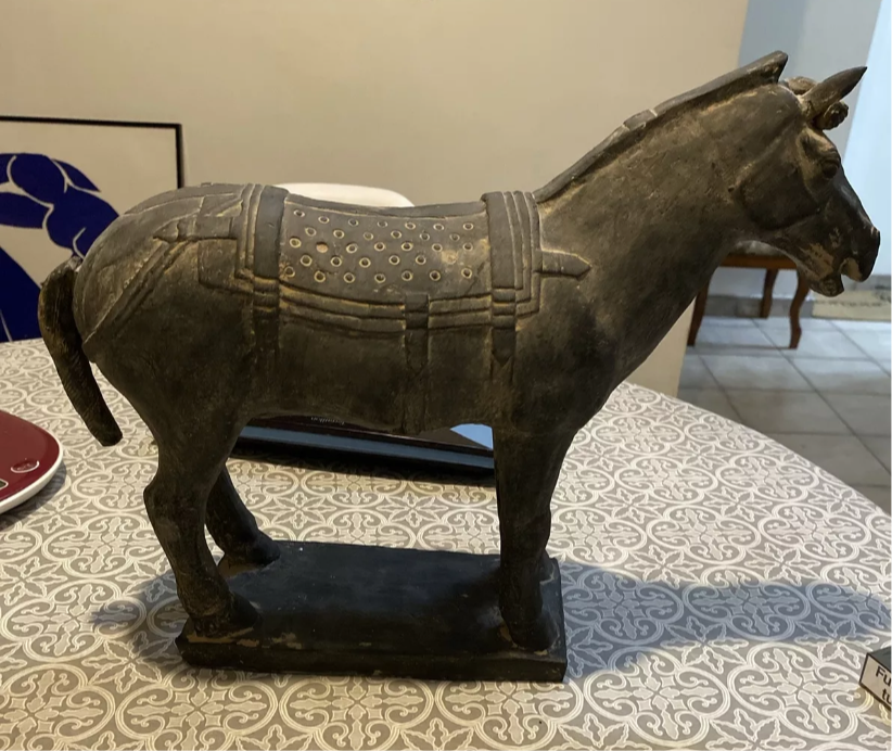 Figurine sculpture Cheval de l’Empire qing shi huang manque une oreille