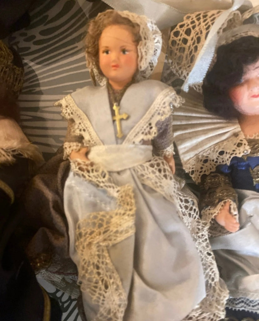 Poupées anciennes de collection régionales Lot de 9.