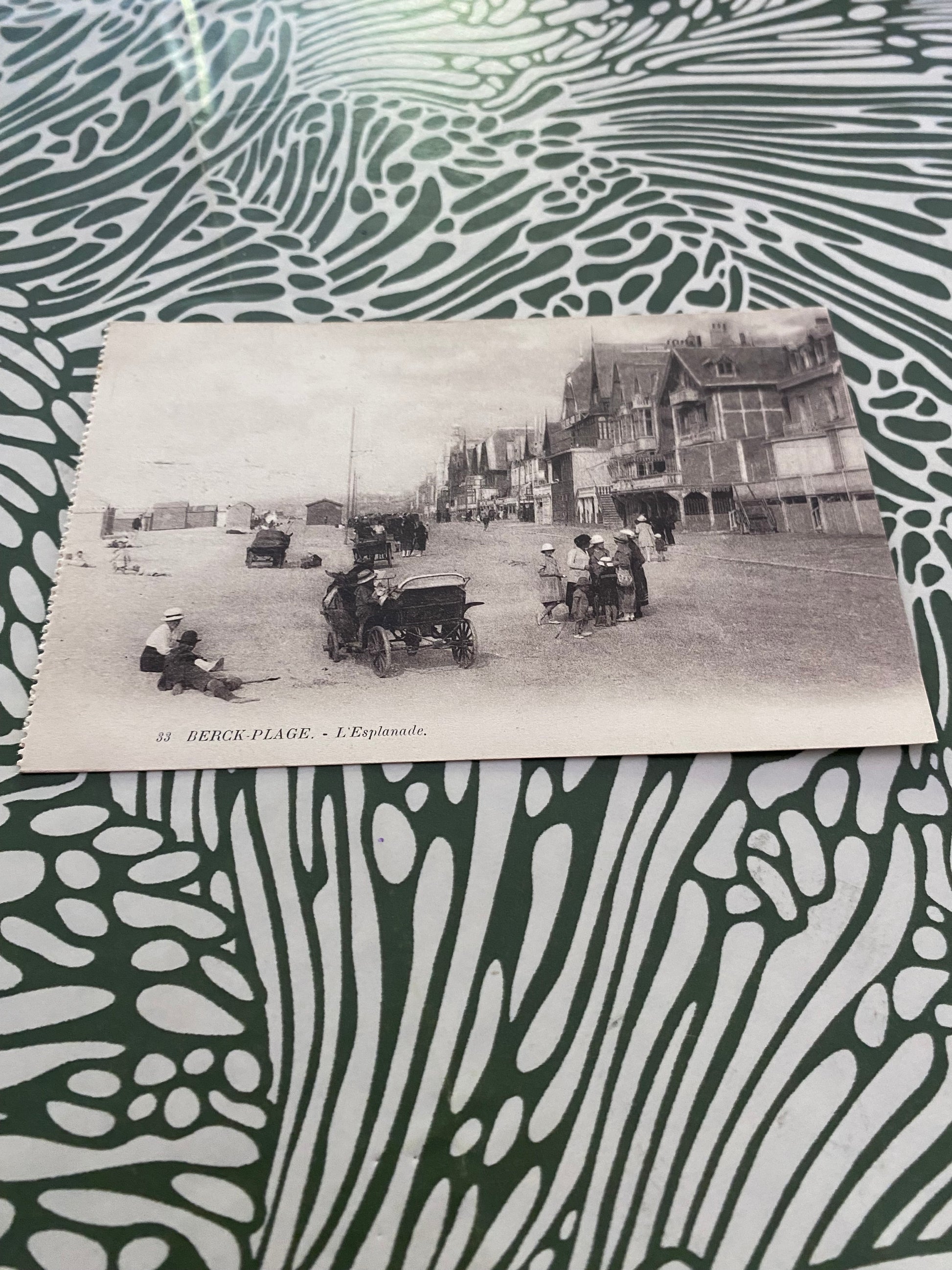 Carte postale ancienne Berck Plage. L’Esplanade.