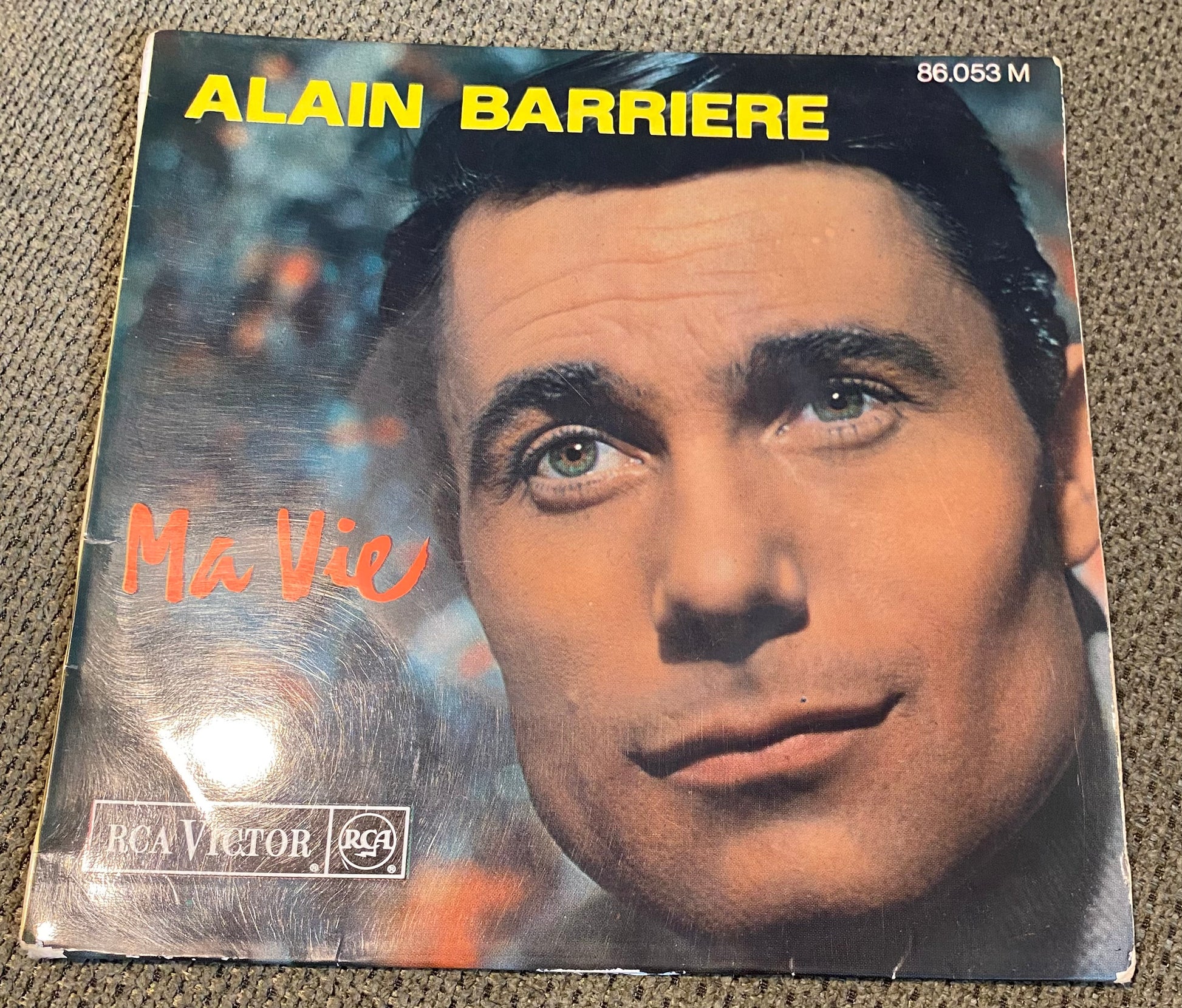 Disque vinyle 45 tours Alain Barriere. Ma vie