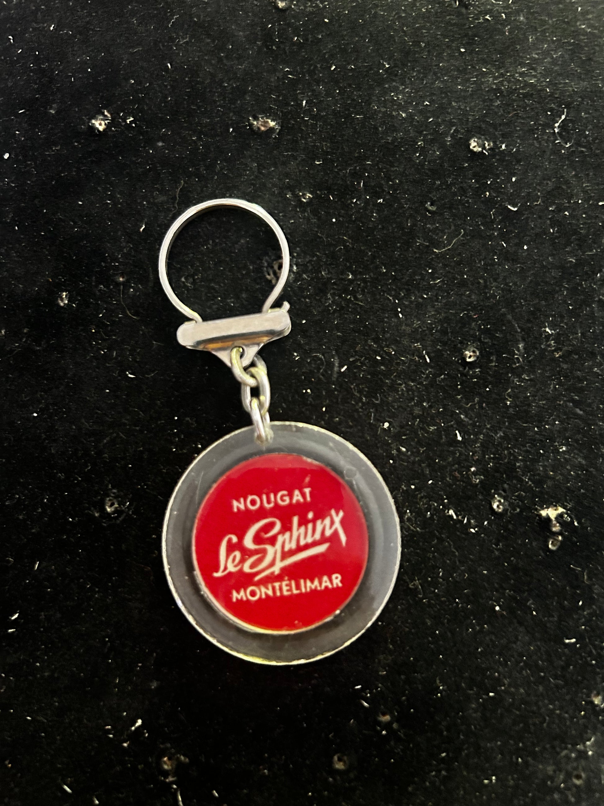 Porte. Clefs Nougat Le Phinx Montelimar
