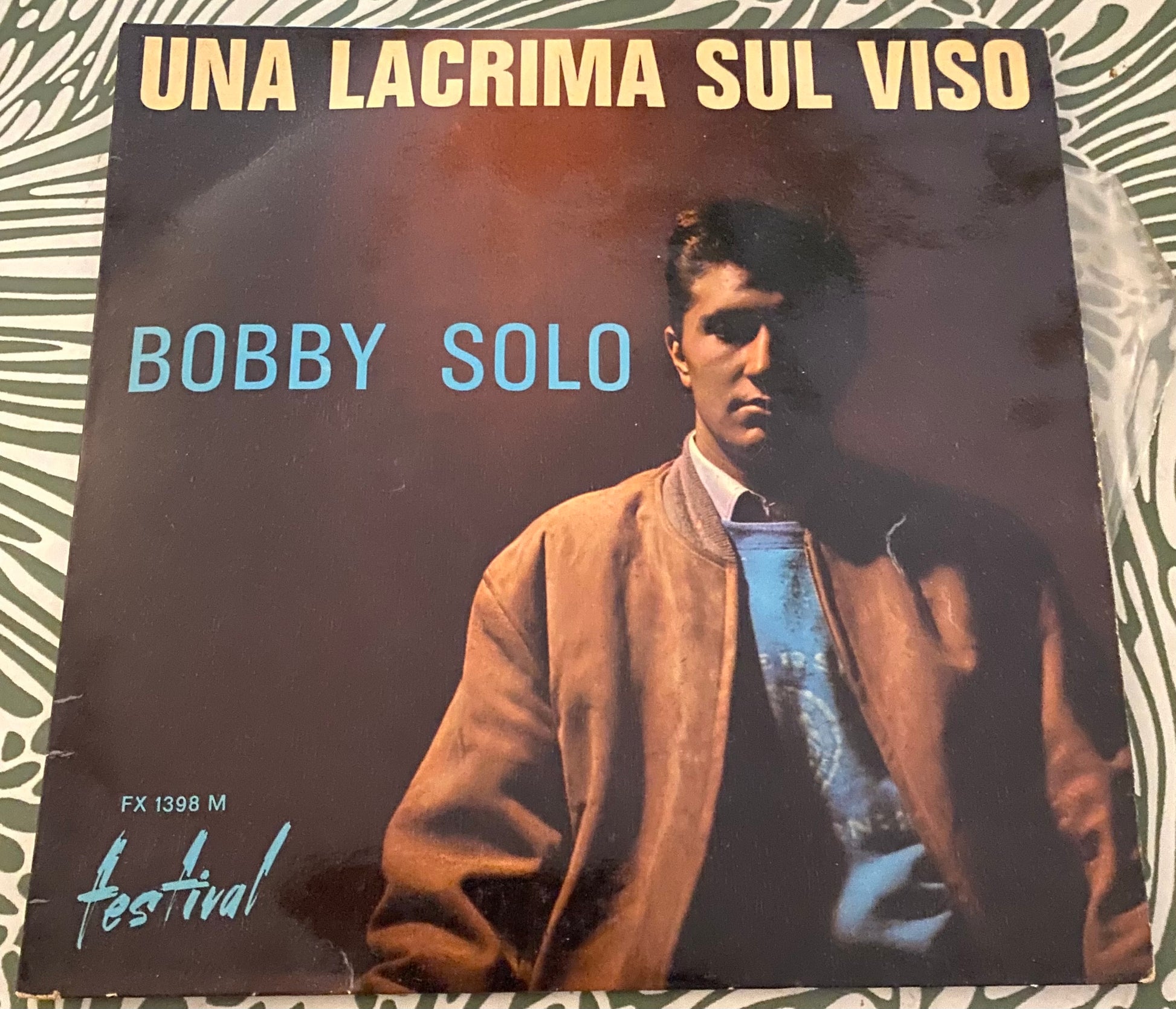 Disque vinyle 45 tours Bobby Solo. Una Lacrima sol viso