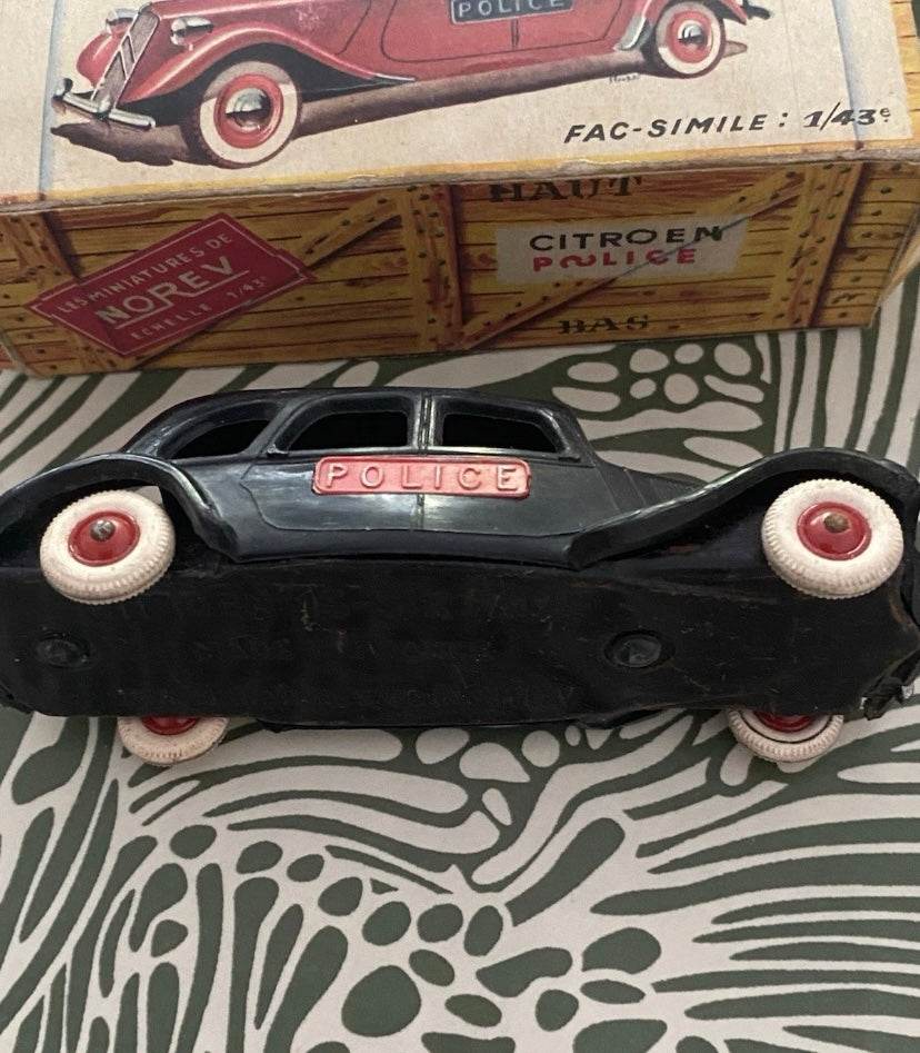Norev voiture ancienne Citroën Police Fac-Simile 1/43 dans sa boîte d’origine