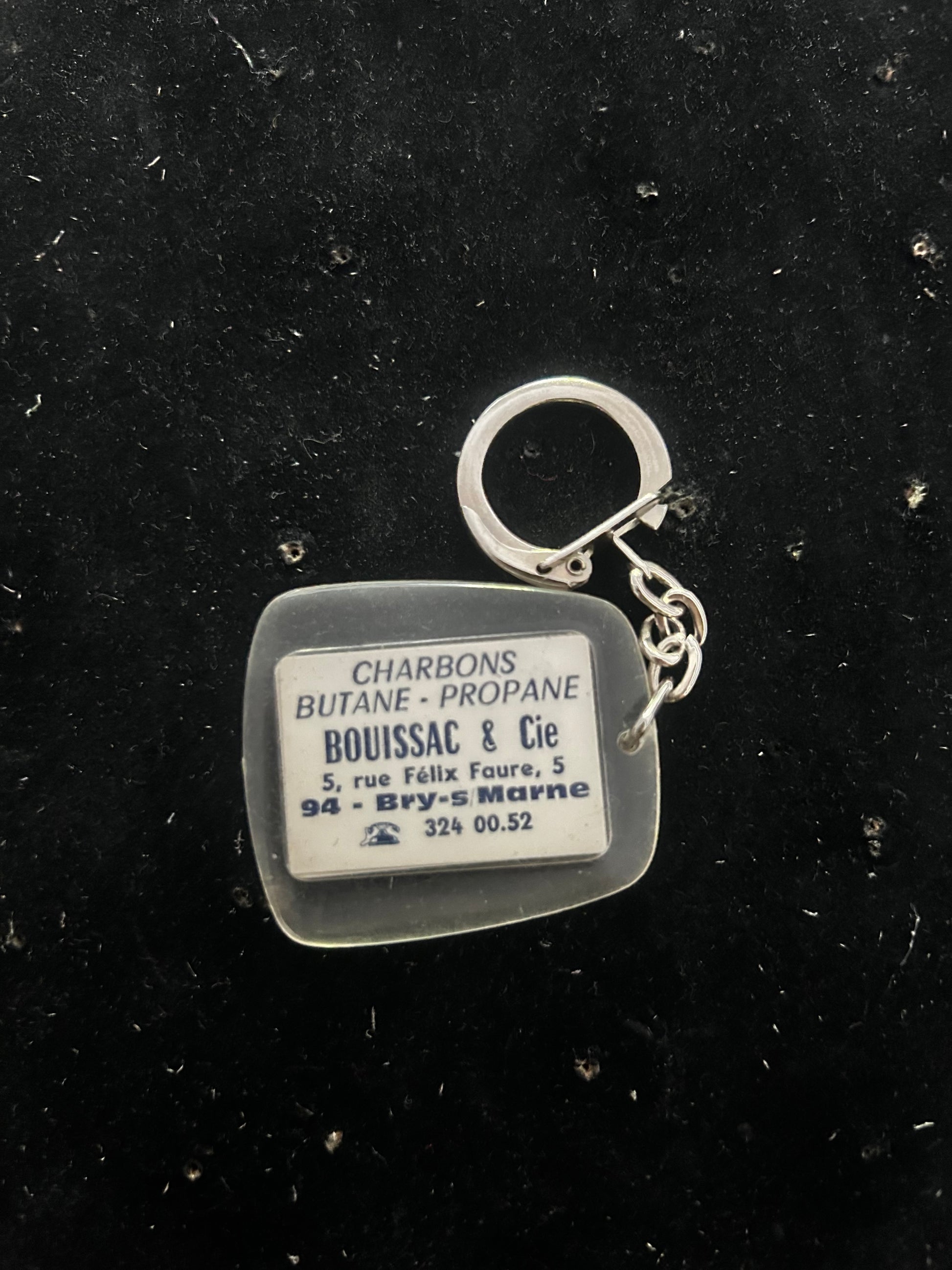 Porte clefs charbons butane propane. Bouissac & Cie
