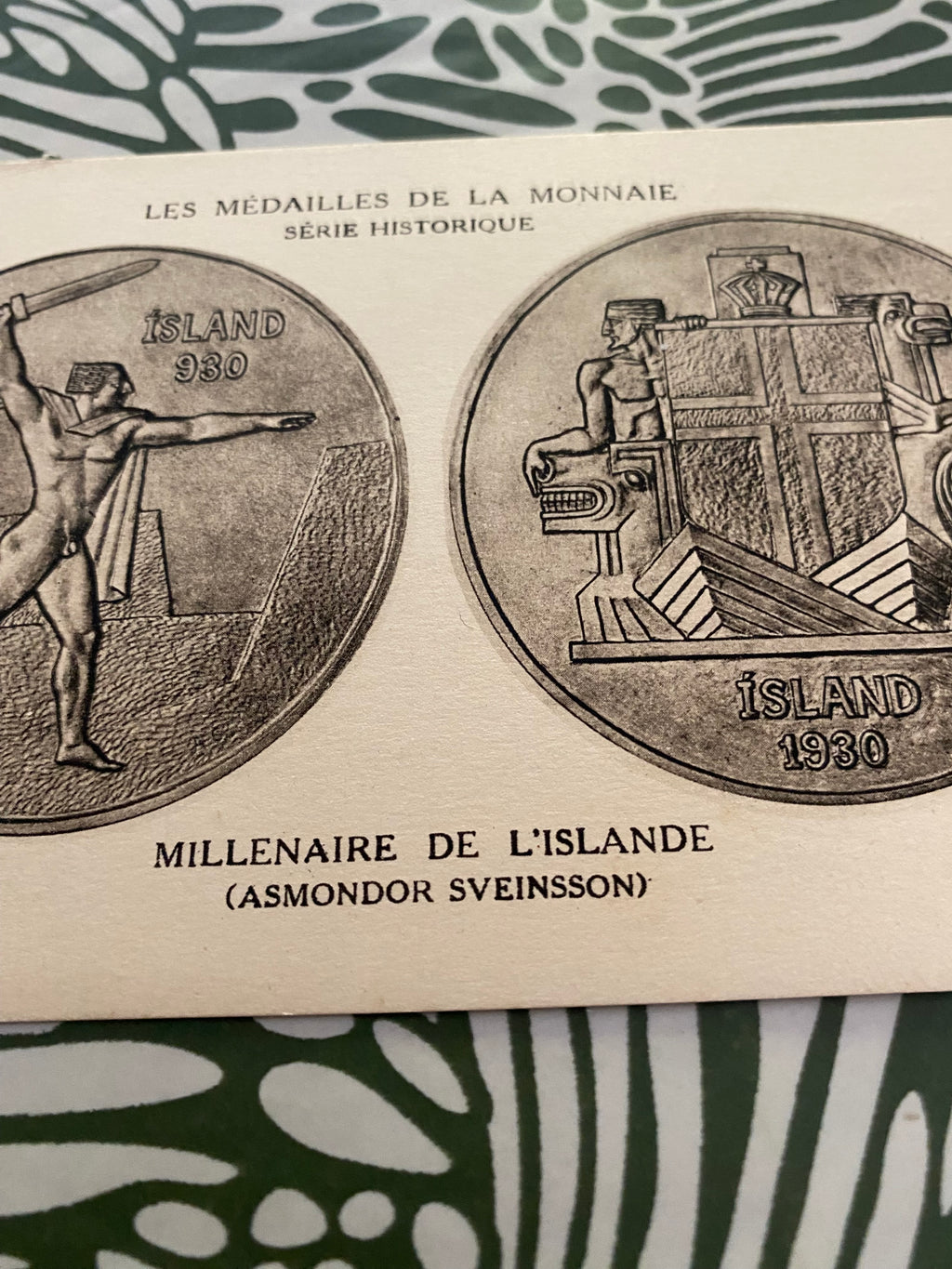 Carte postale ancienne Les médailles de la monnaie série historique. Millénaire de L’ Islande