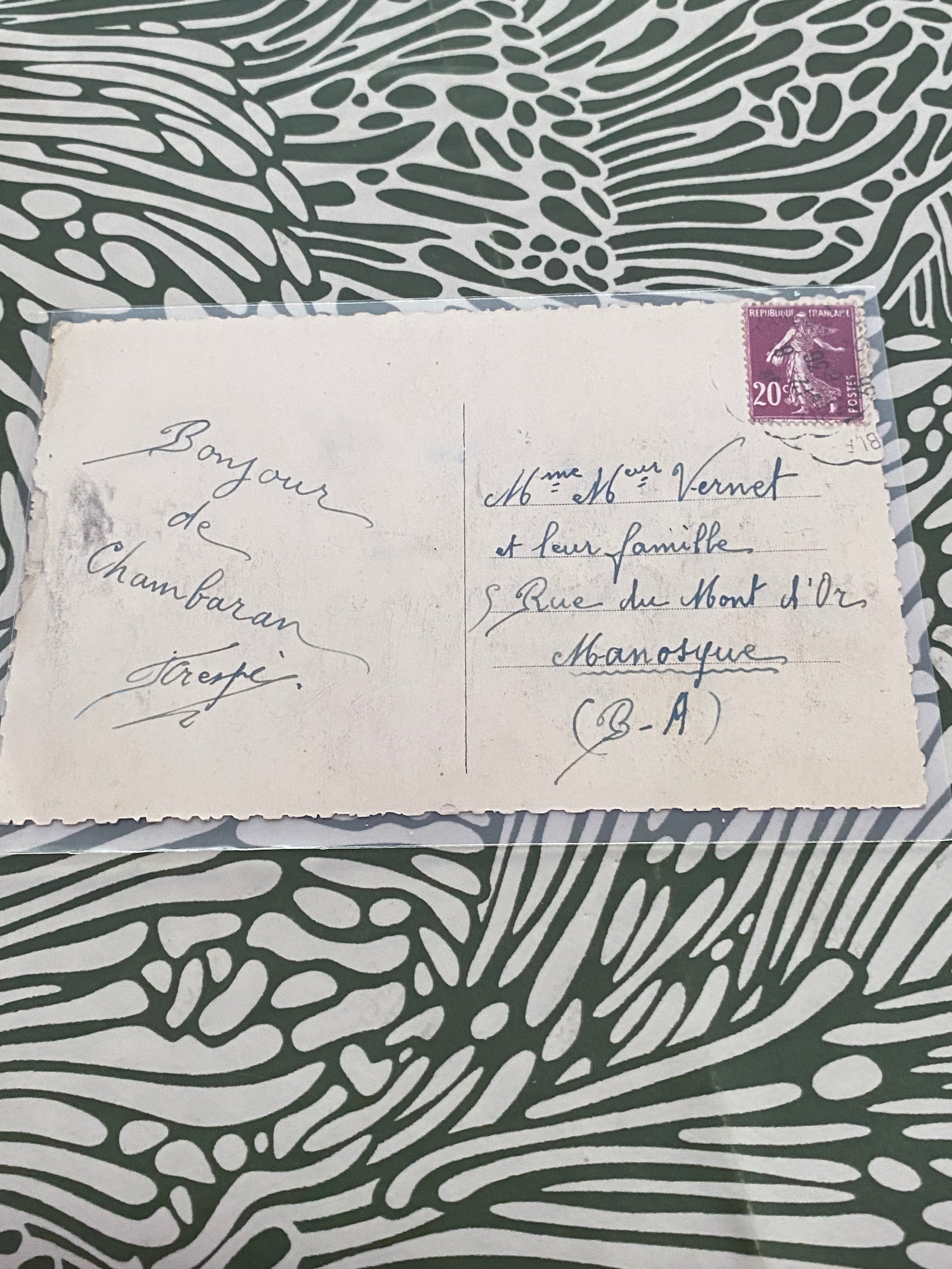 Carte postale ancienne. 504ieme régiment C. C. Un char en évolution. Dans une pochette de protection