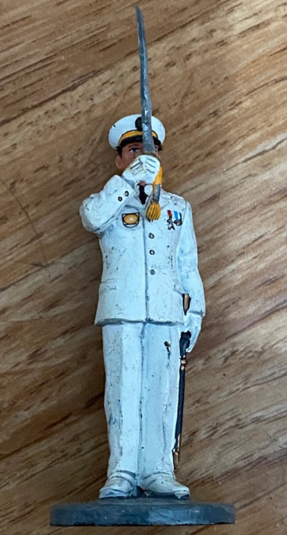 Figurine ancienne en plomb Delprado Pompier tenue de sortie France 1982 Marseille