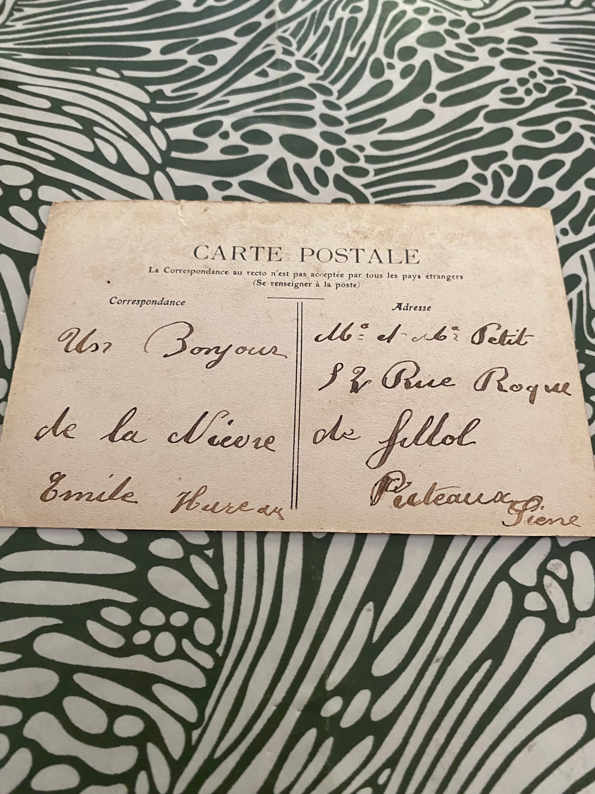 Cartes postales anciennes Dornes. L’église