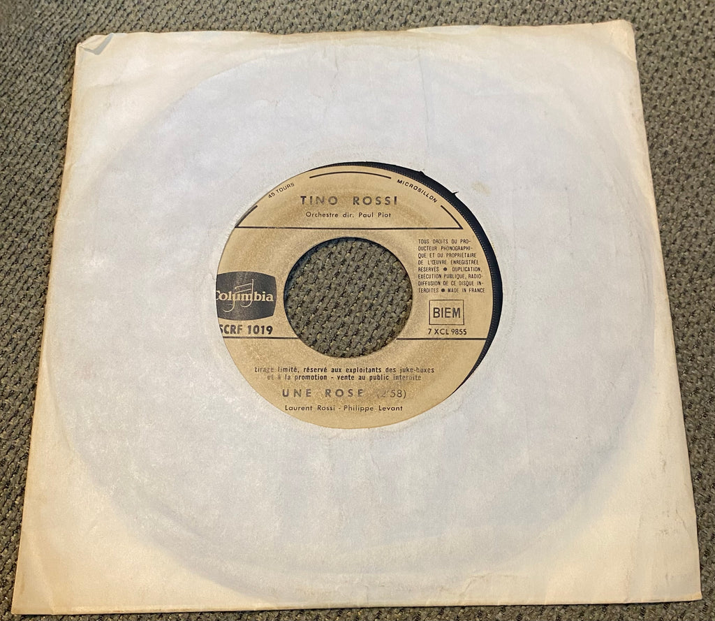 Disque vinyle 45 tours Tino Rossi. Une rose