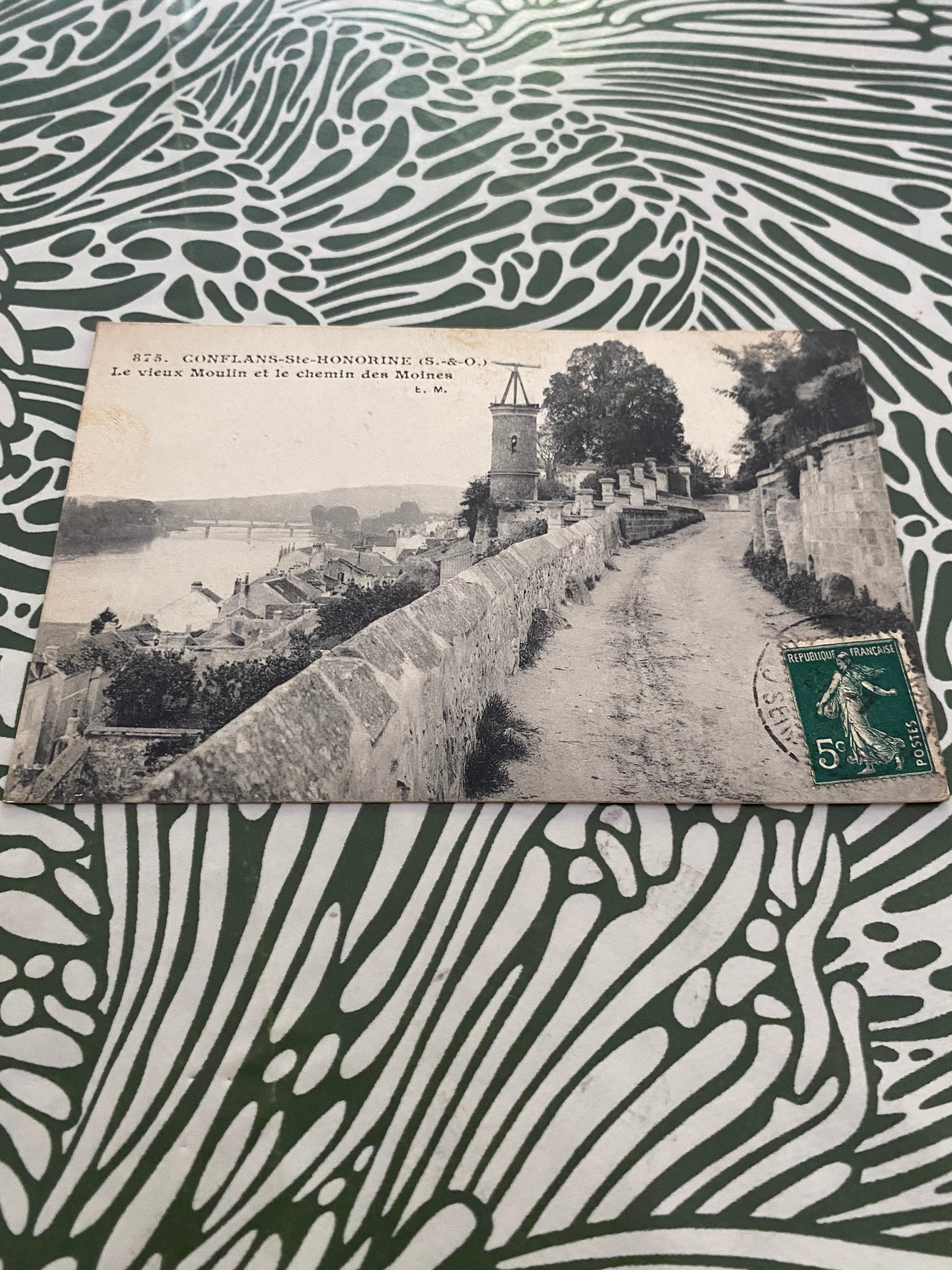 Carte postales ancienne Conflans-Sainte-Honorine. Le vieux moulin et le chemin des moines
