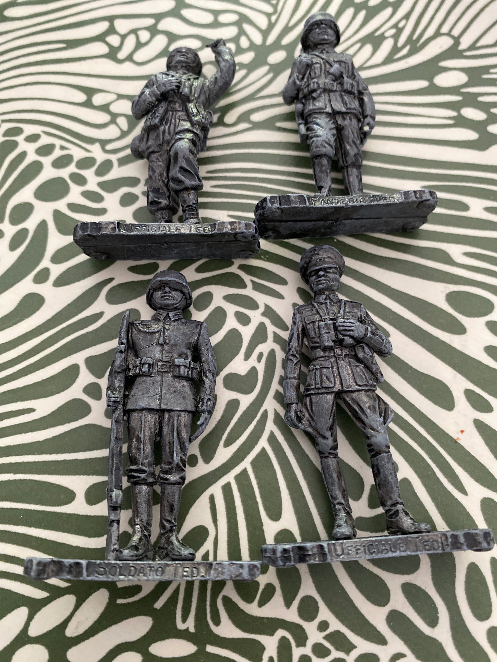 Figurines soldats allemands Lot de 4. En métal hauteur 6,5 cm. Soldato TED
