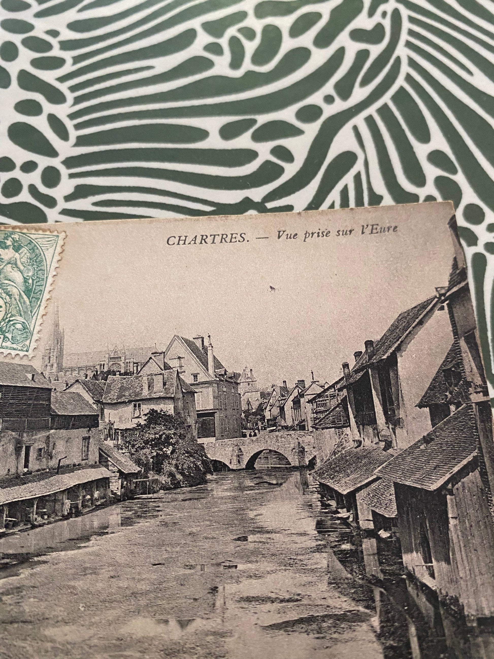 Carte postale ancienne Chartres vue prise sur l’Eure