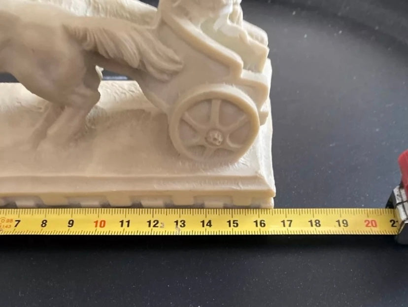 Figurine ancienne char charriot romain. Albâtre ?