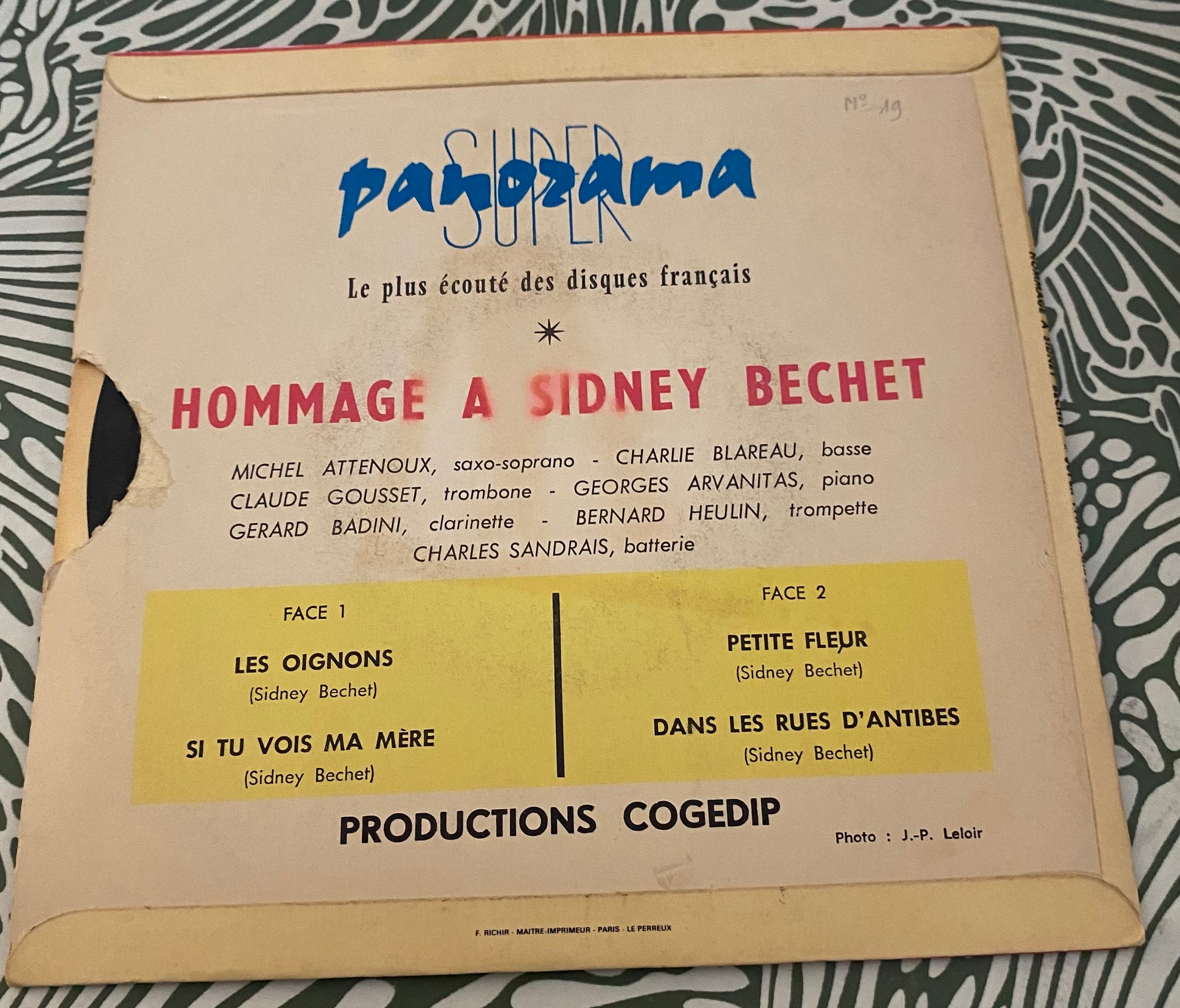 Disque vinyle 45 Tours Sydney Bechet. Hommage. Les oignons